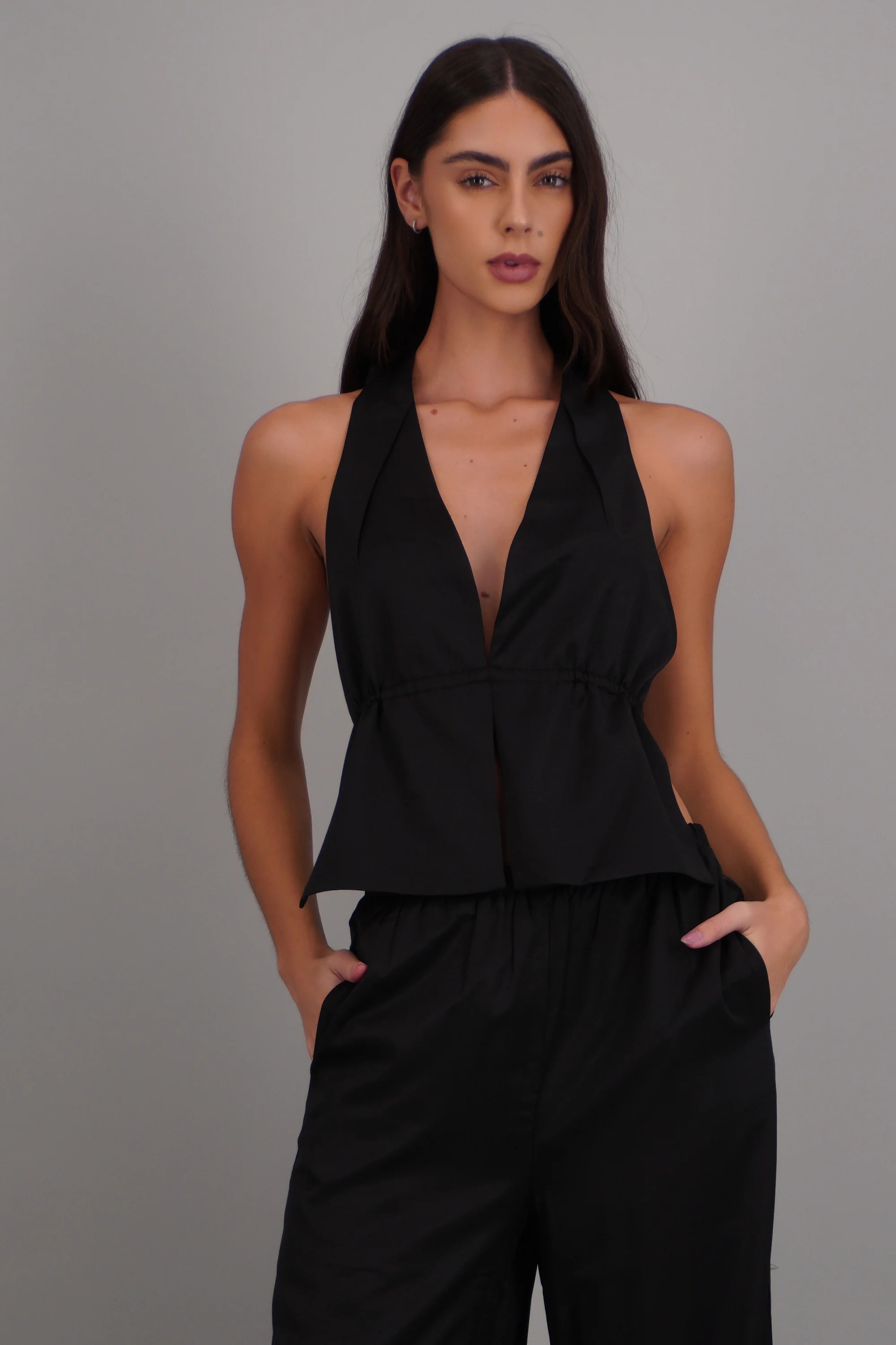 Top halter escote v - Image 3