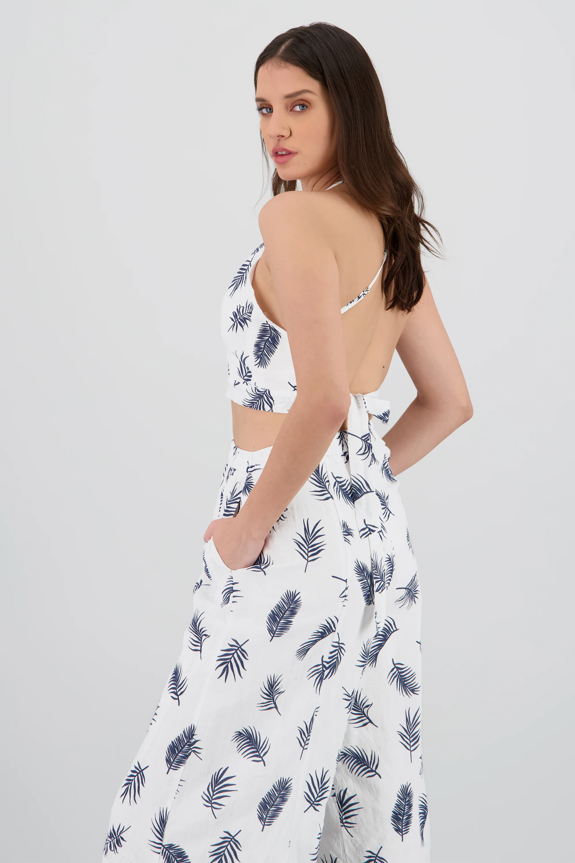Top halter estampado tropical - Image 3