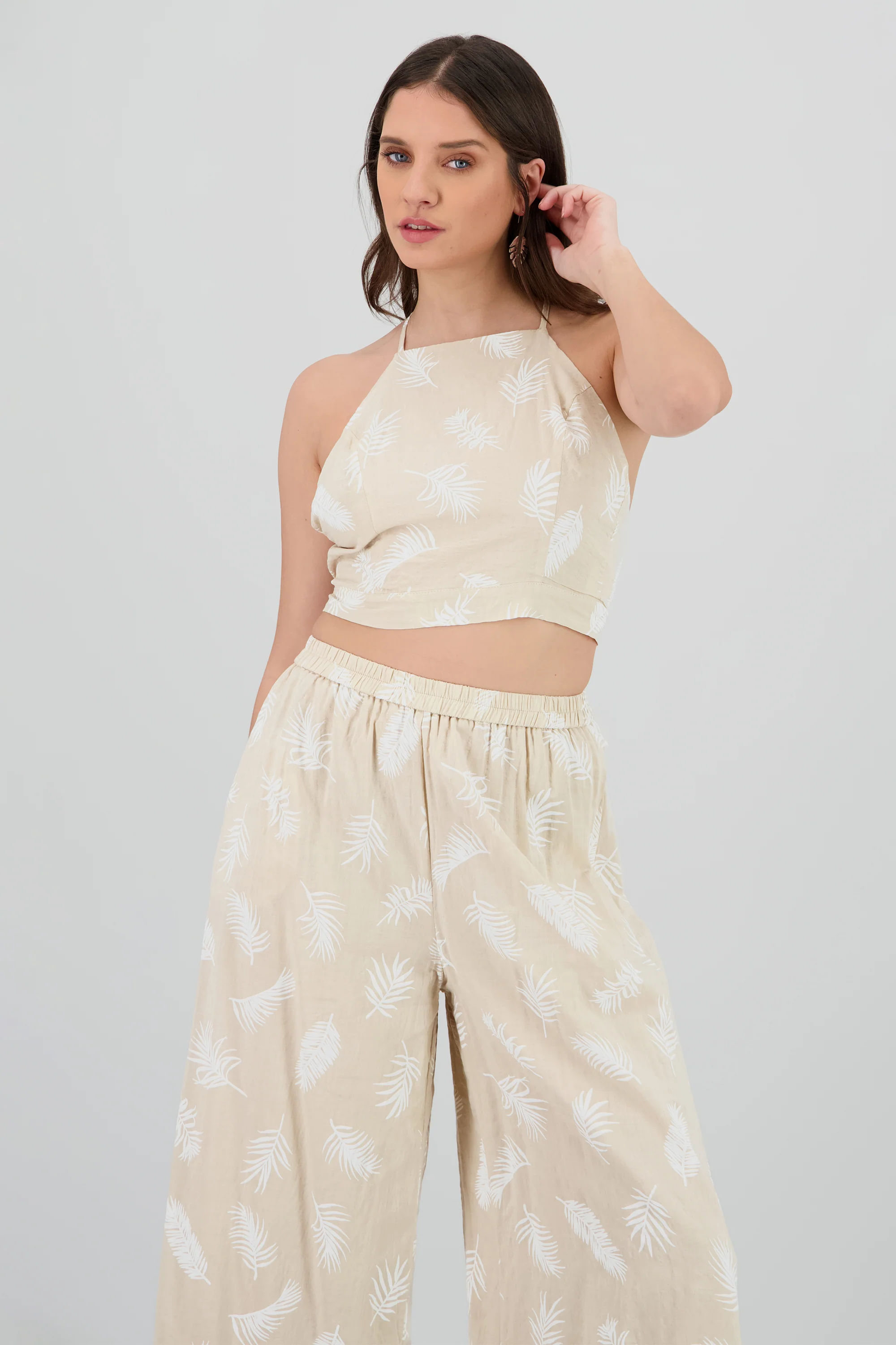 Top halter estampado tropical