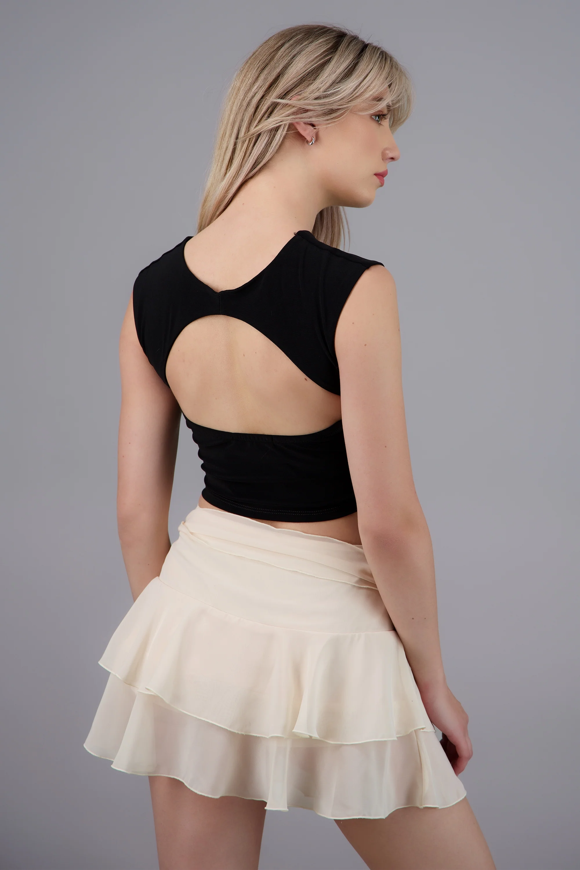 Top plisado detalle escote espalda - Image 4