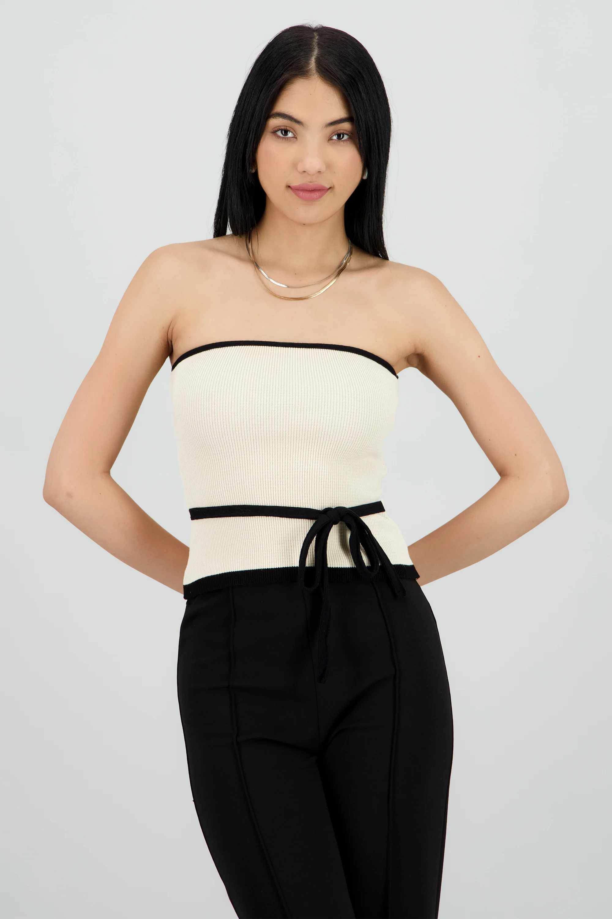Top strapless detalle moño contraste - Image 2