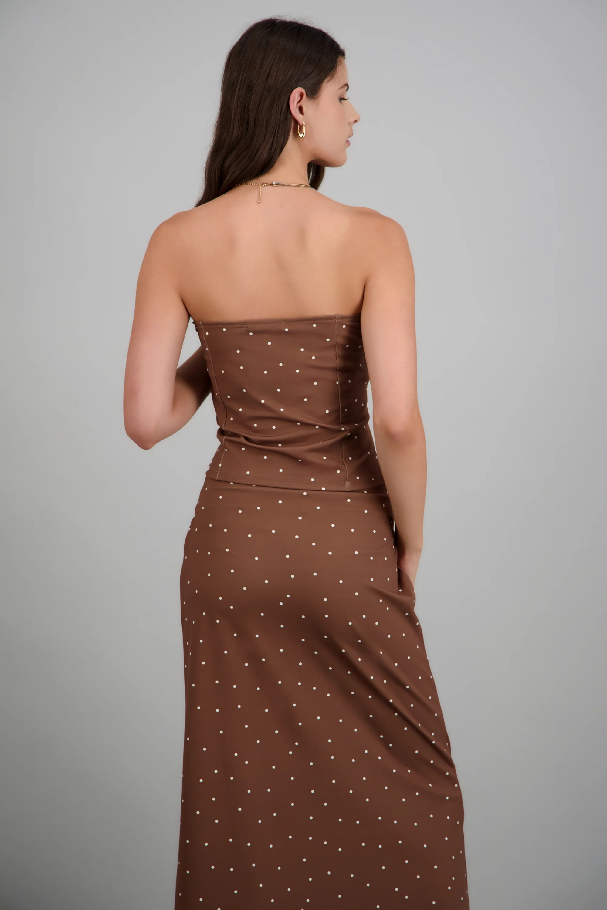 Top strapless detalle polkas - Image 4