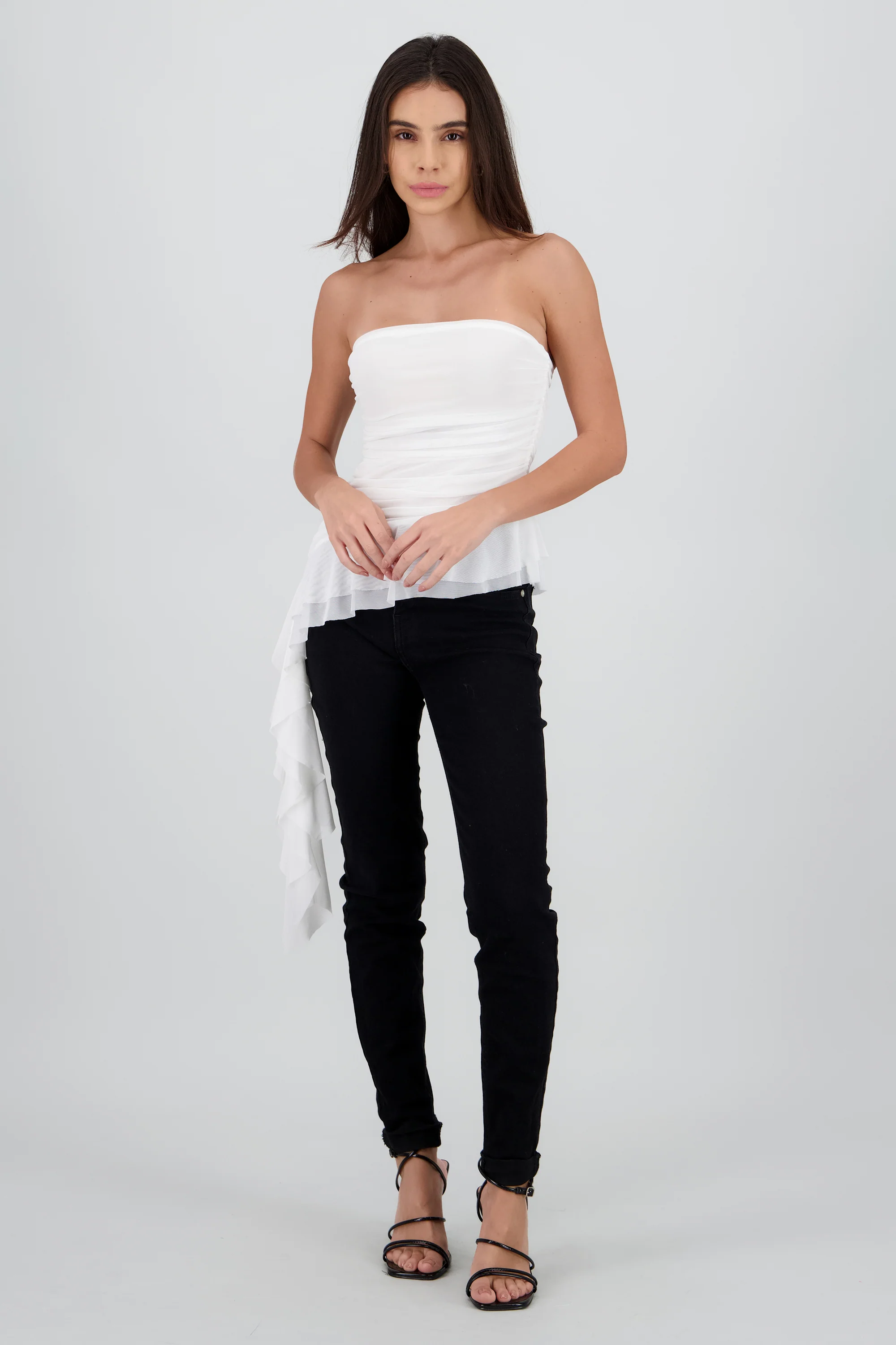 Top strapless olan en costado - Image 2