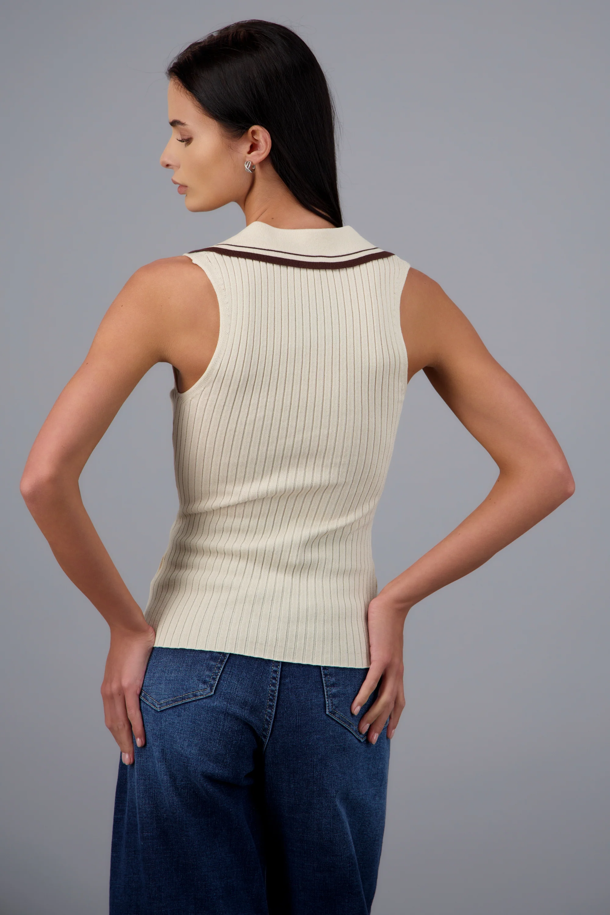 top tejido escote v cuello tipo polo - Image 3