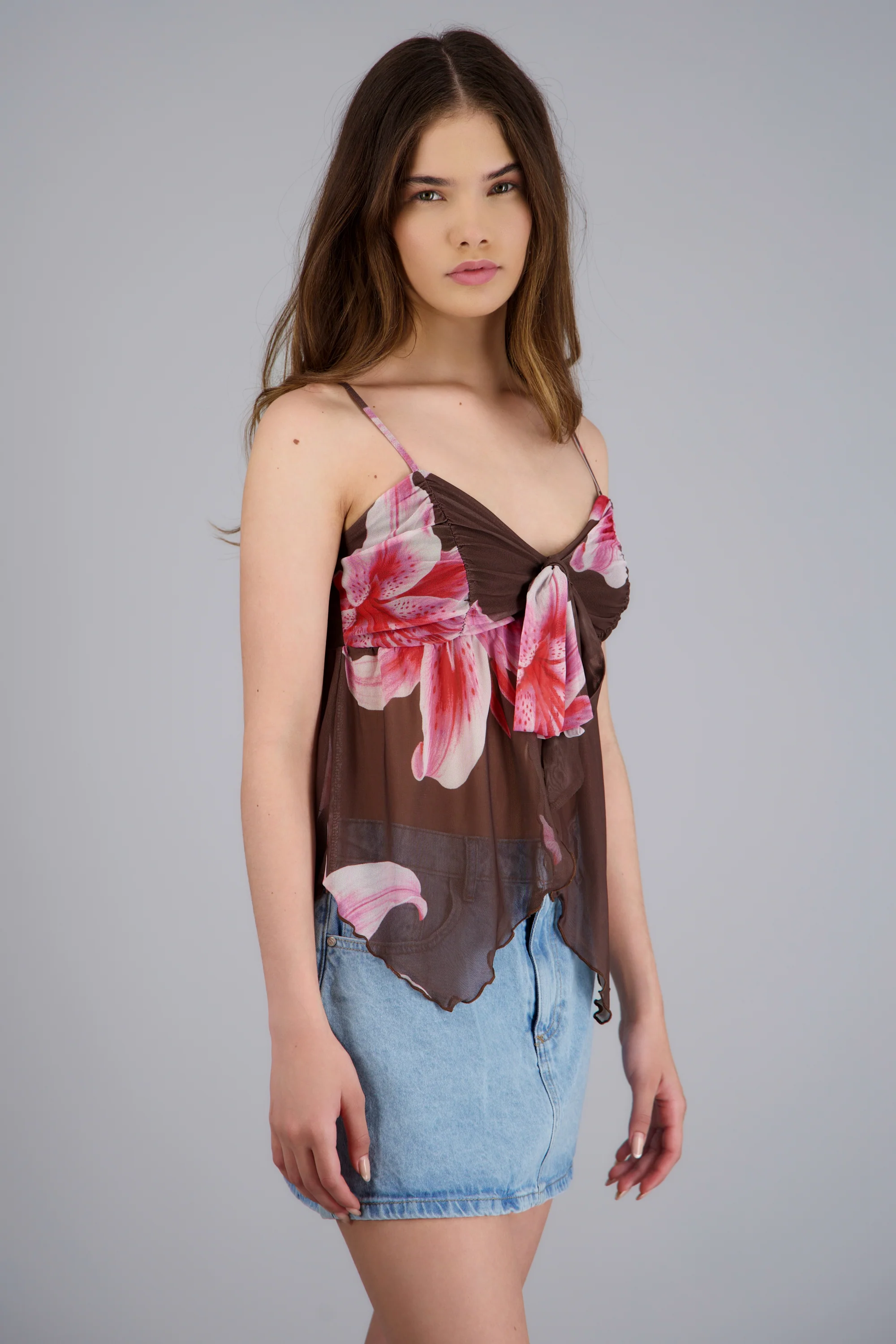 Top tirantes detalle nudo estampado flores - Image 2
