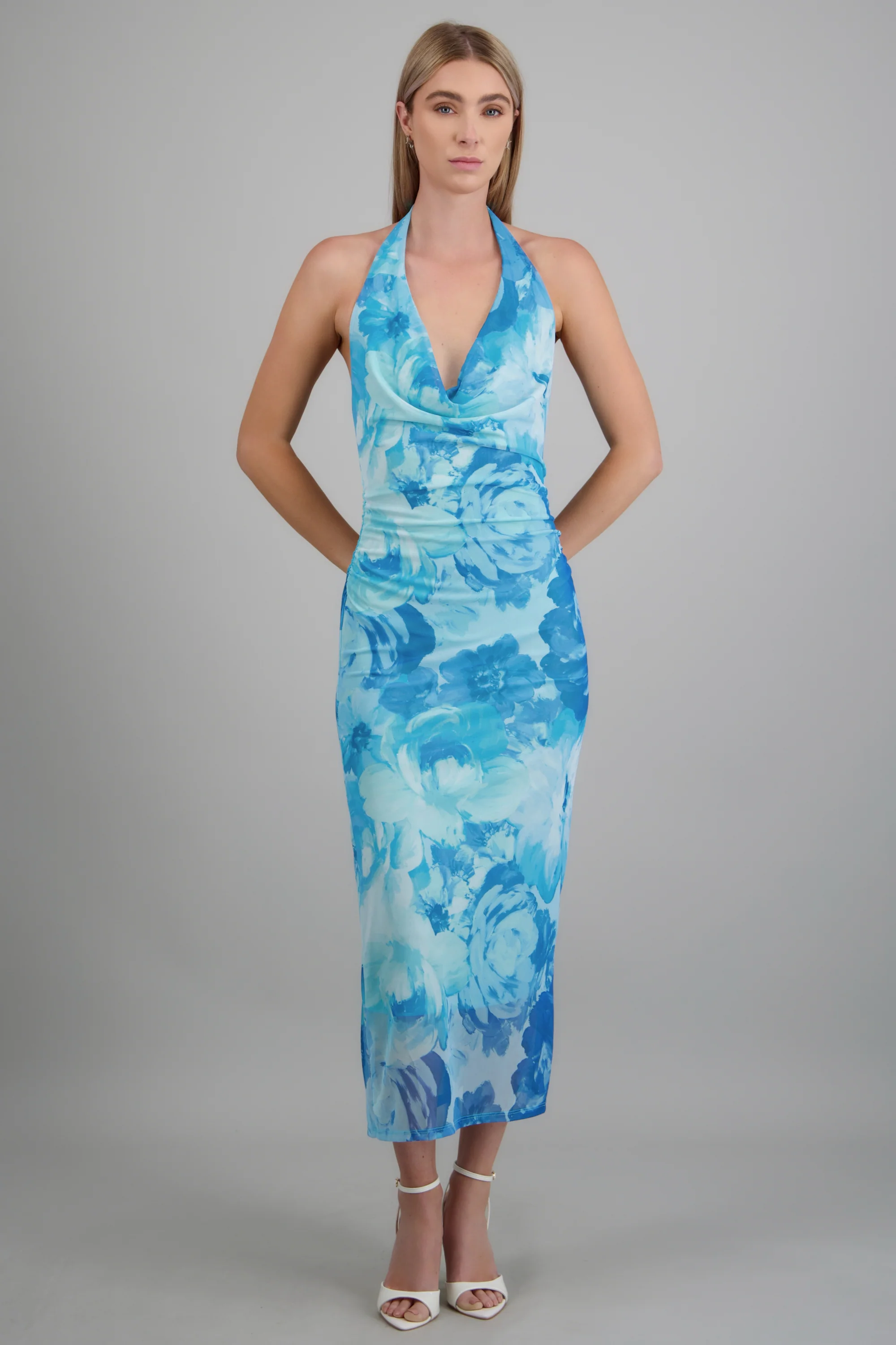 Vestido cuello cascada estampado