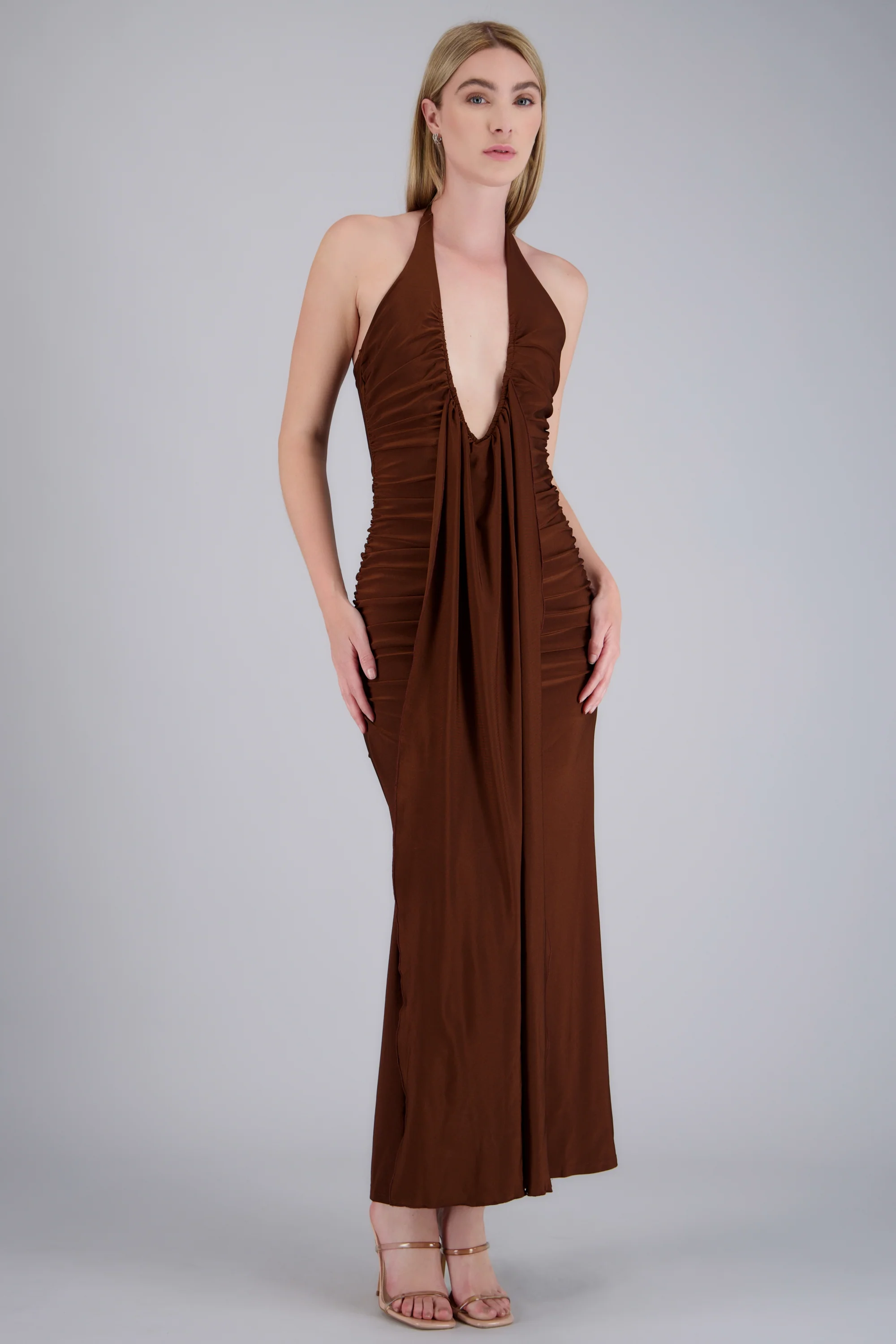 Vestido escote profundo frunces - Image 2