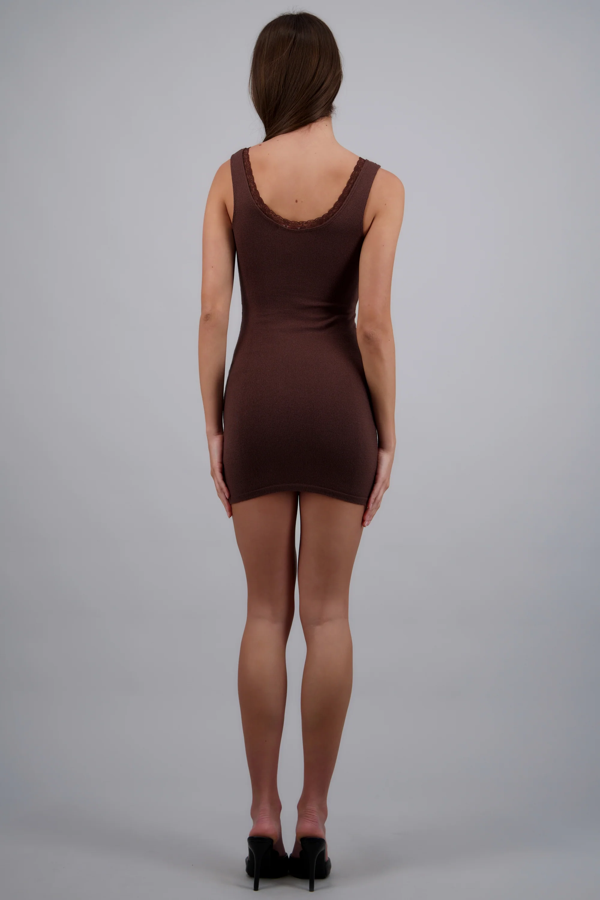 Vestido escote V detalle encaje - Image 4