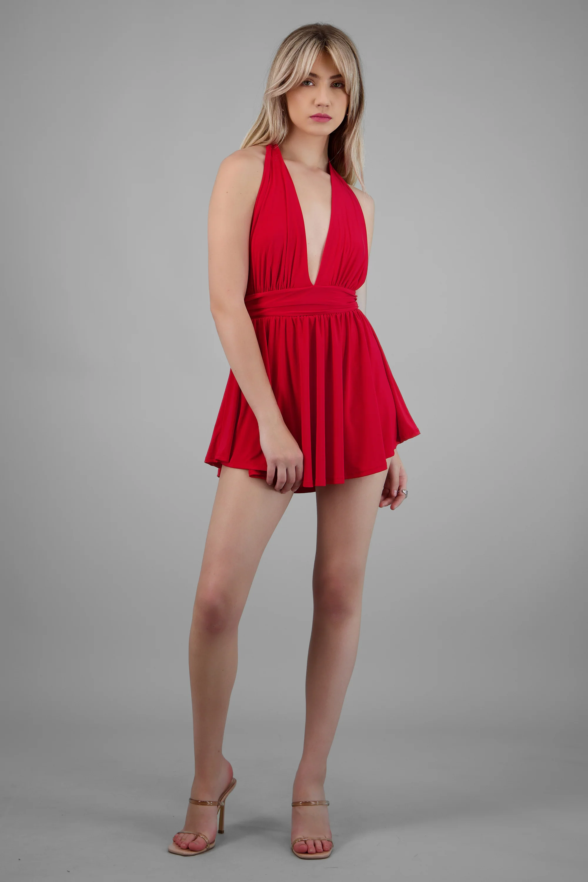 Vestido halter con short liso - Image 2