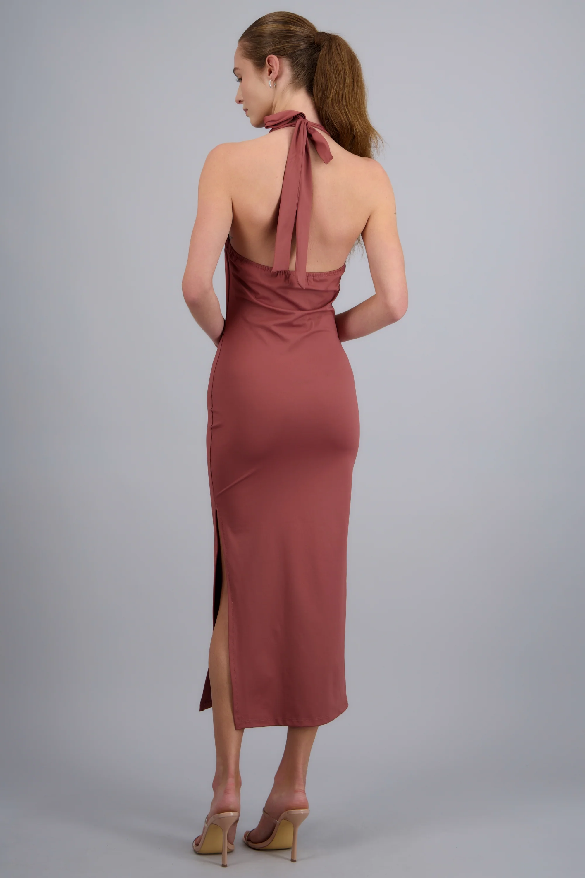 Vestido halter escote cascada - Image 4