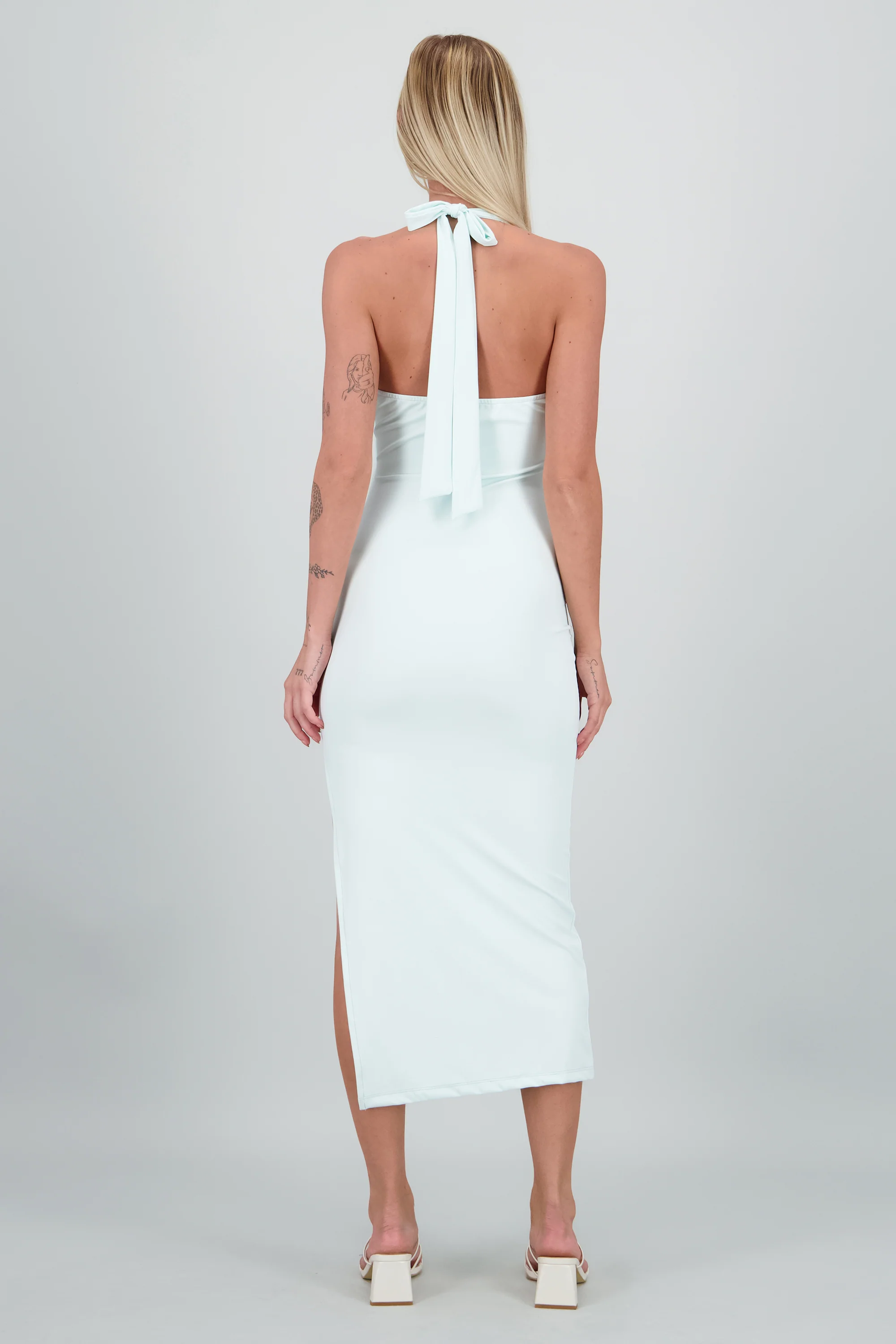 Vestido halter escote cascada - Image 4
