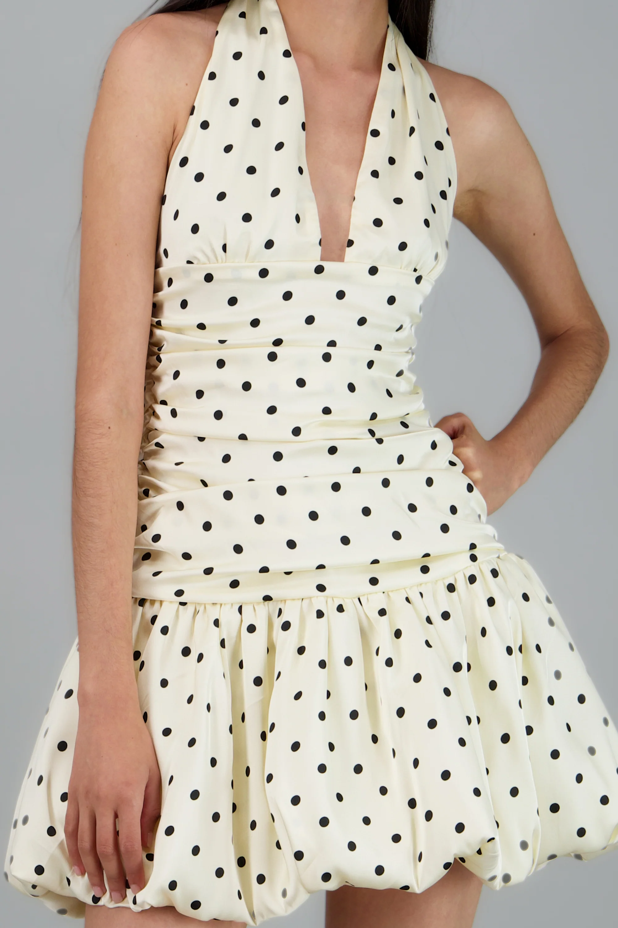 Vestido halter polka dots satin - Image 6