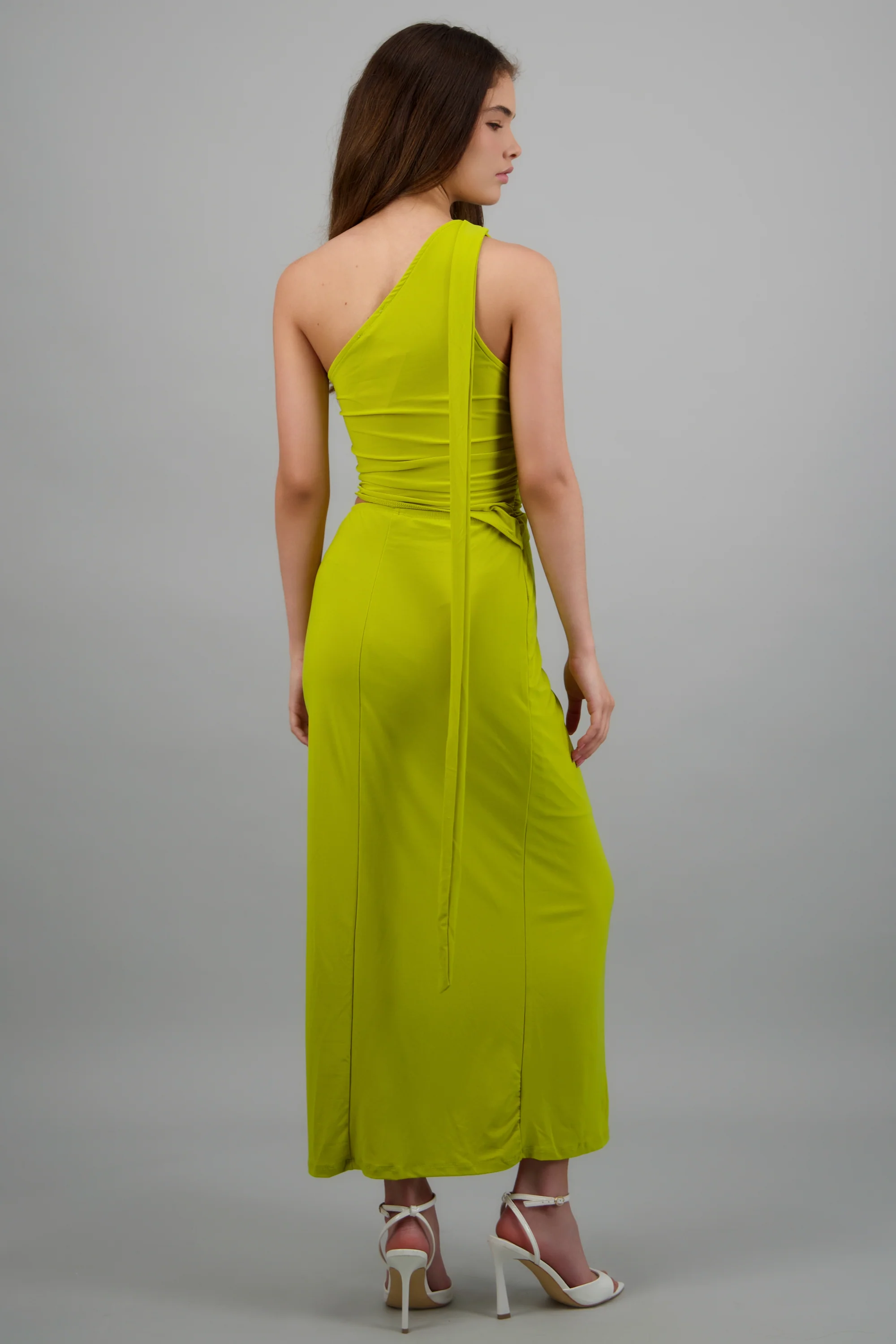 Vestido maxi detalle abertura one shoulder - Image 4