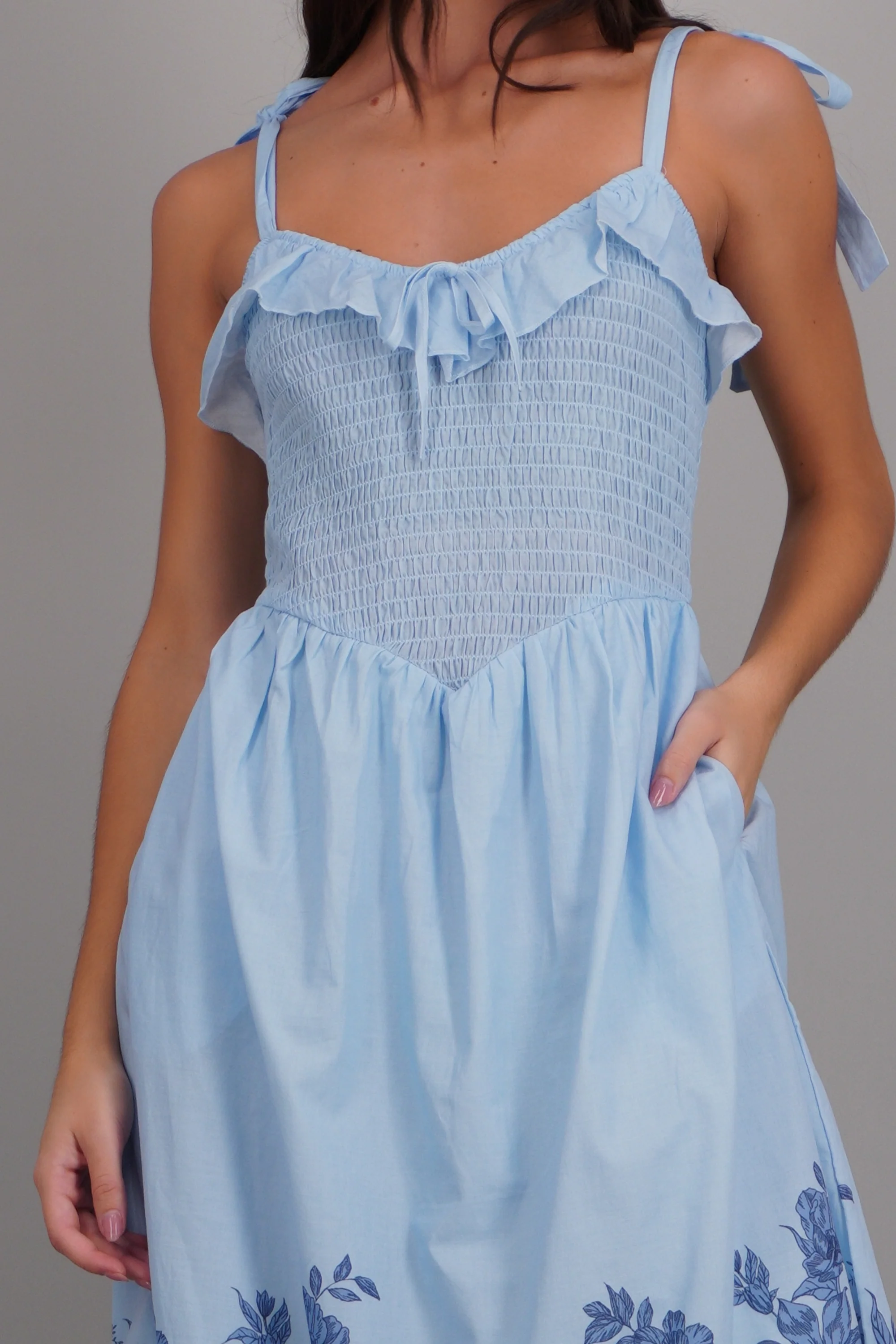 Vestido maxi detalle flores - Image 5