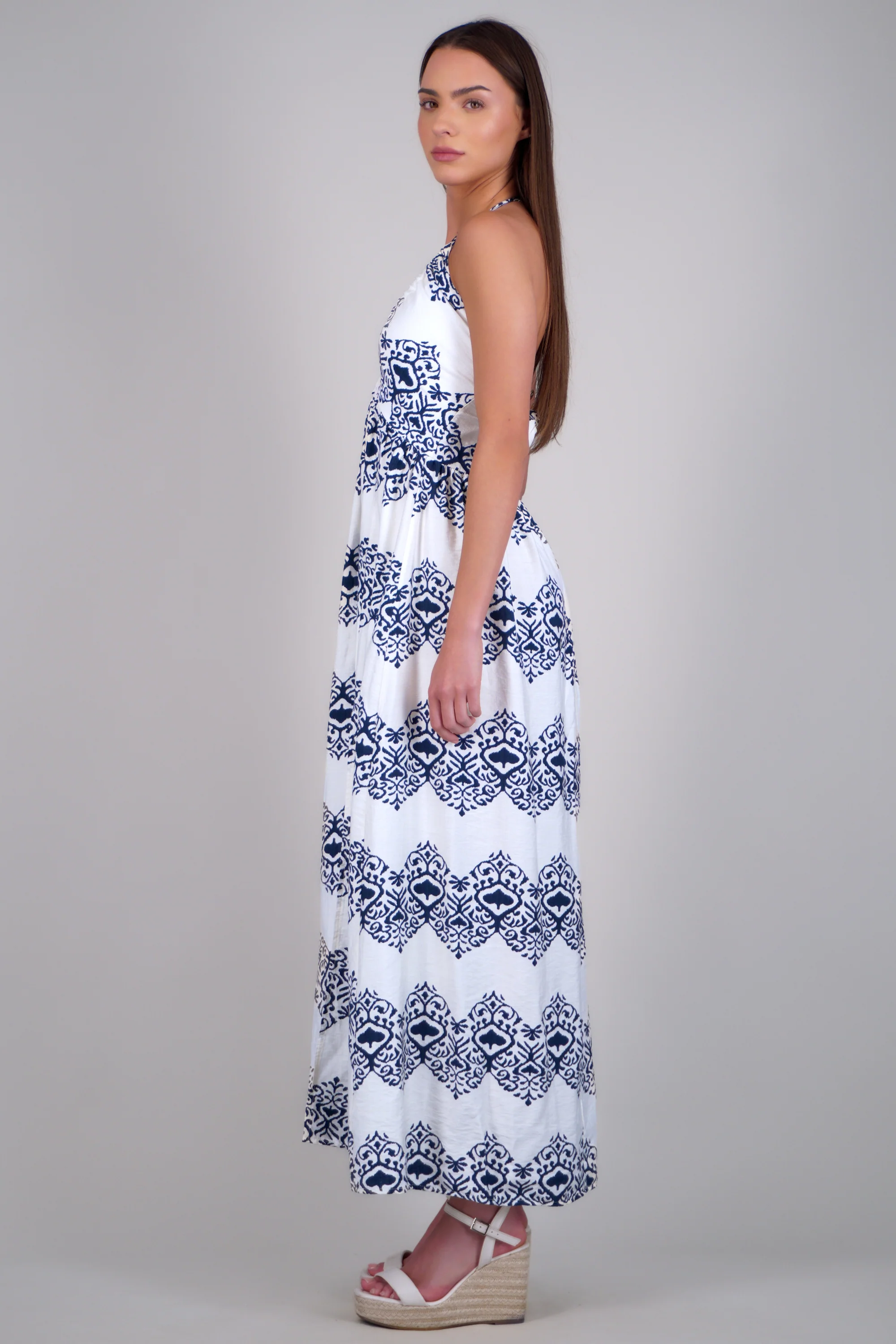 Vestido maxi estampado detalle escote - Image 3