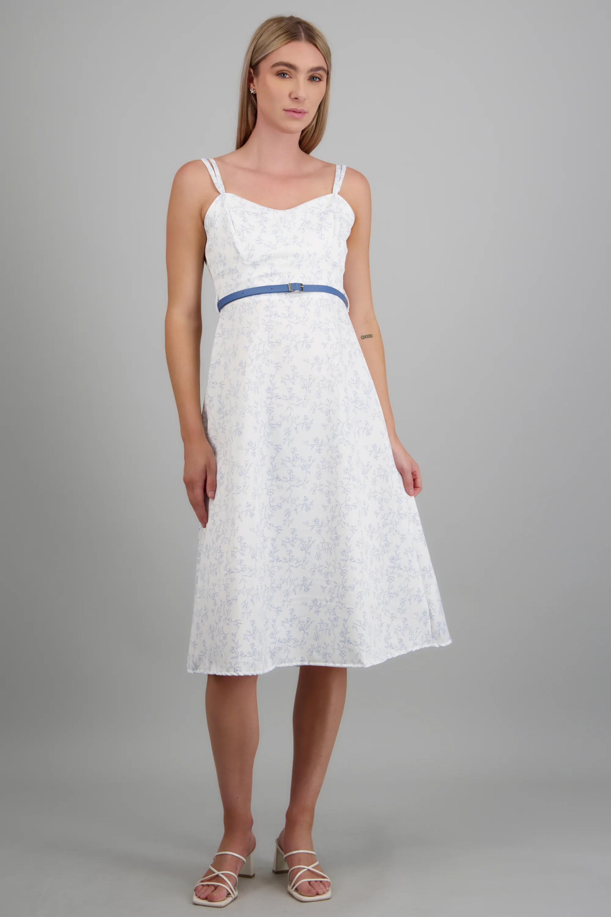 Vestido maxi estampado flores con cinto
