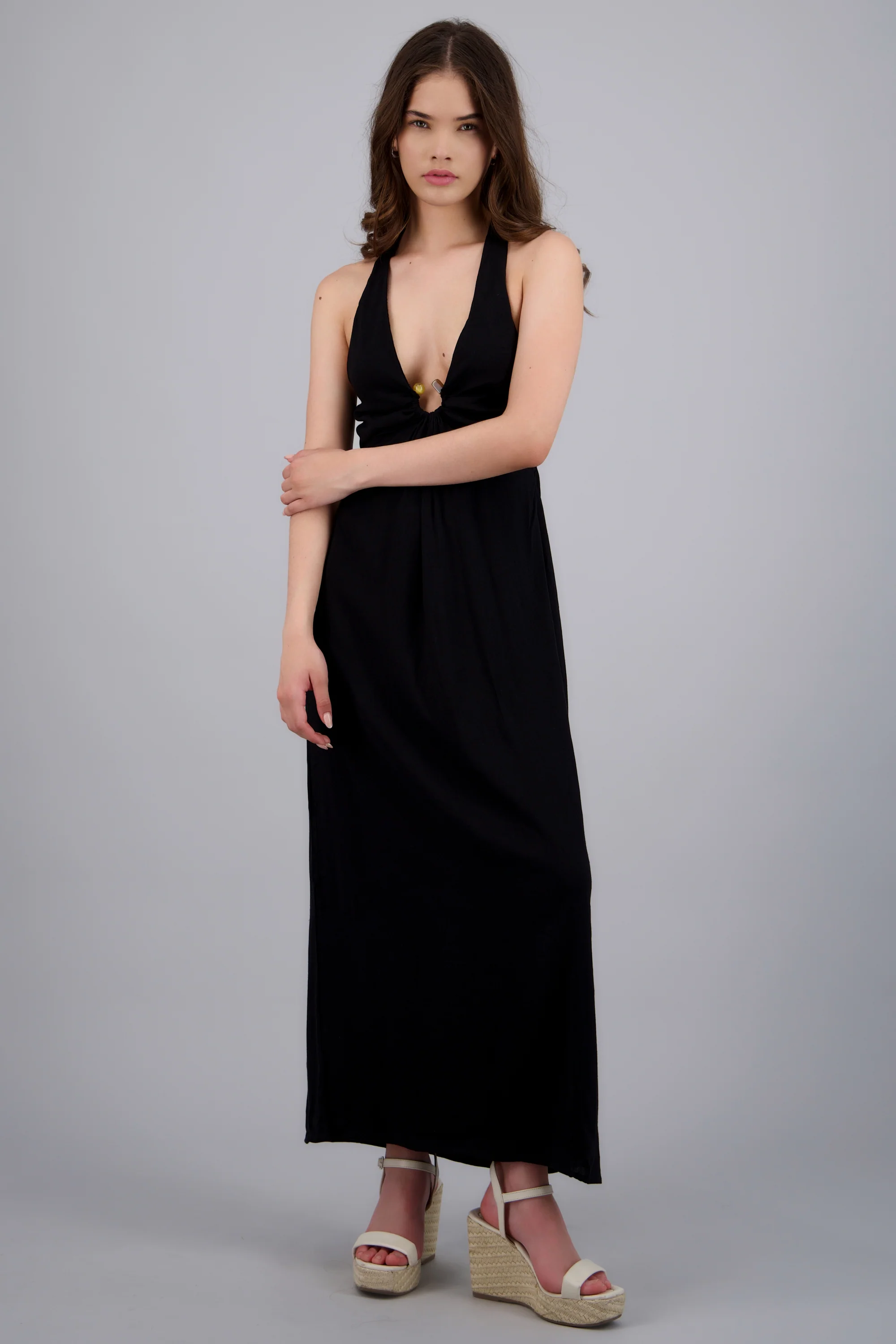 Vestido maxi halter detalle escote argolla - Image 3