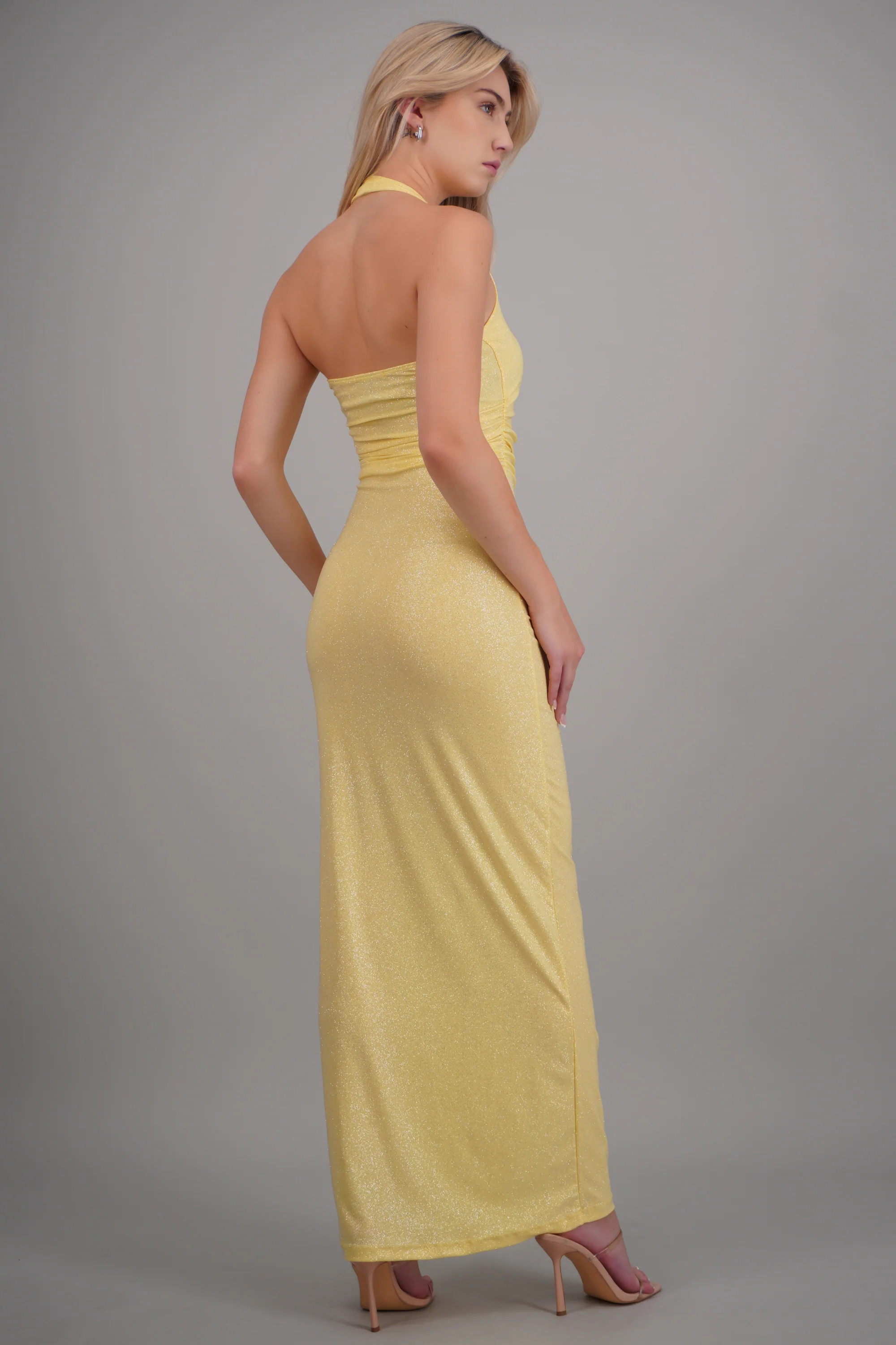 Vestido maxi halter detalle plisado - Image 4
