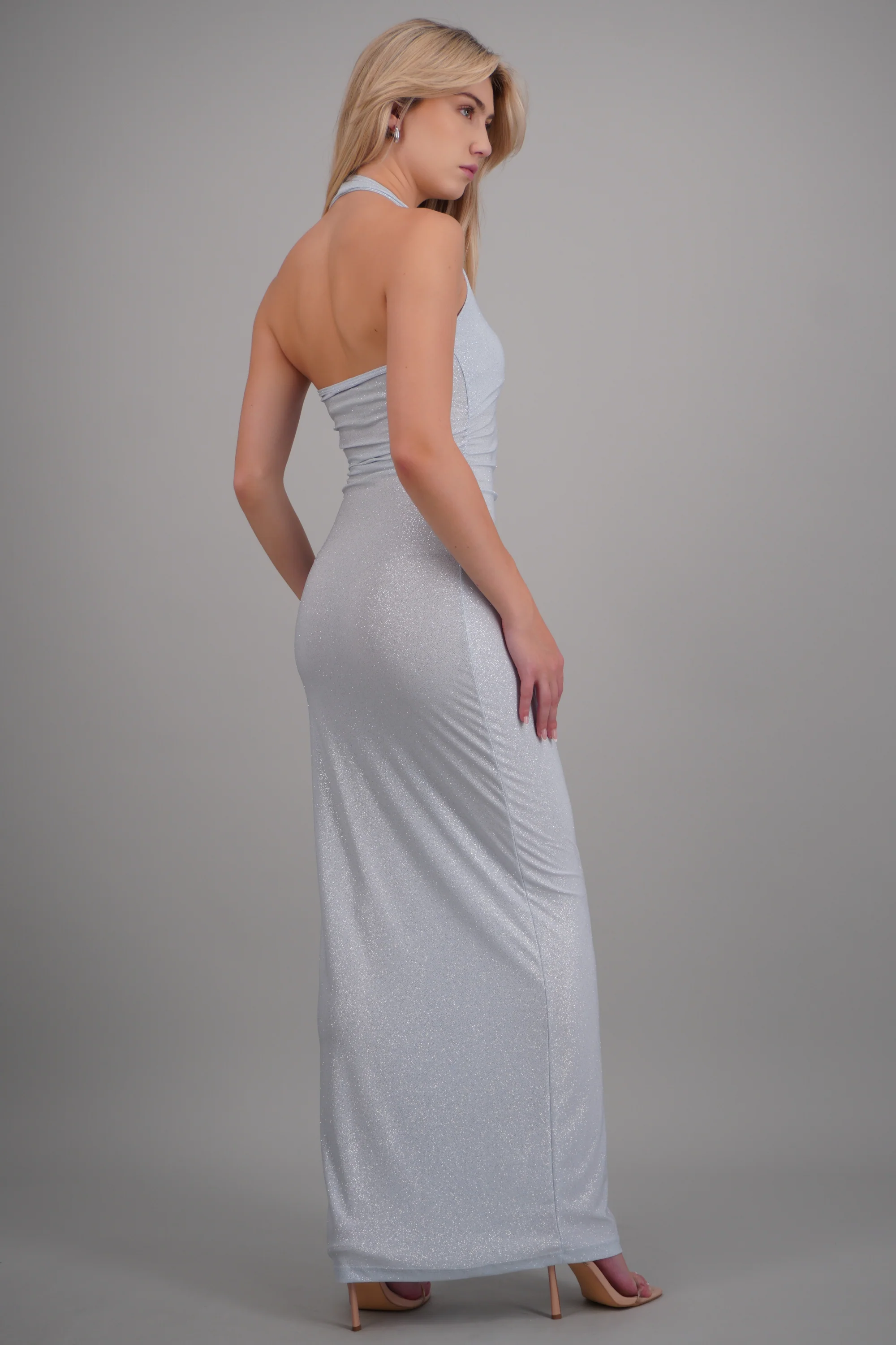Vestido maxi halter detalle plisado - Image 4