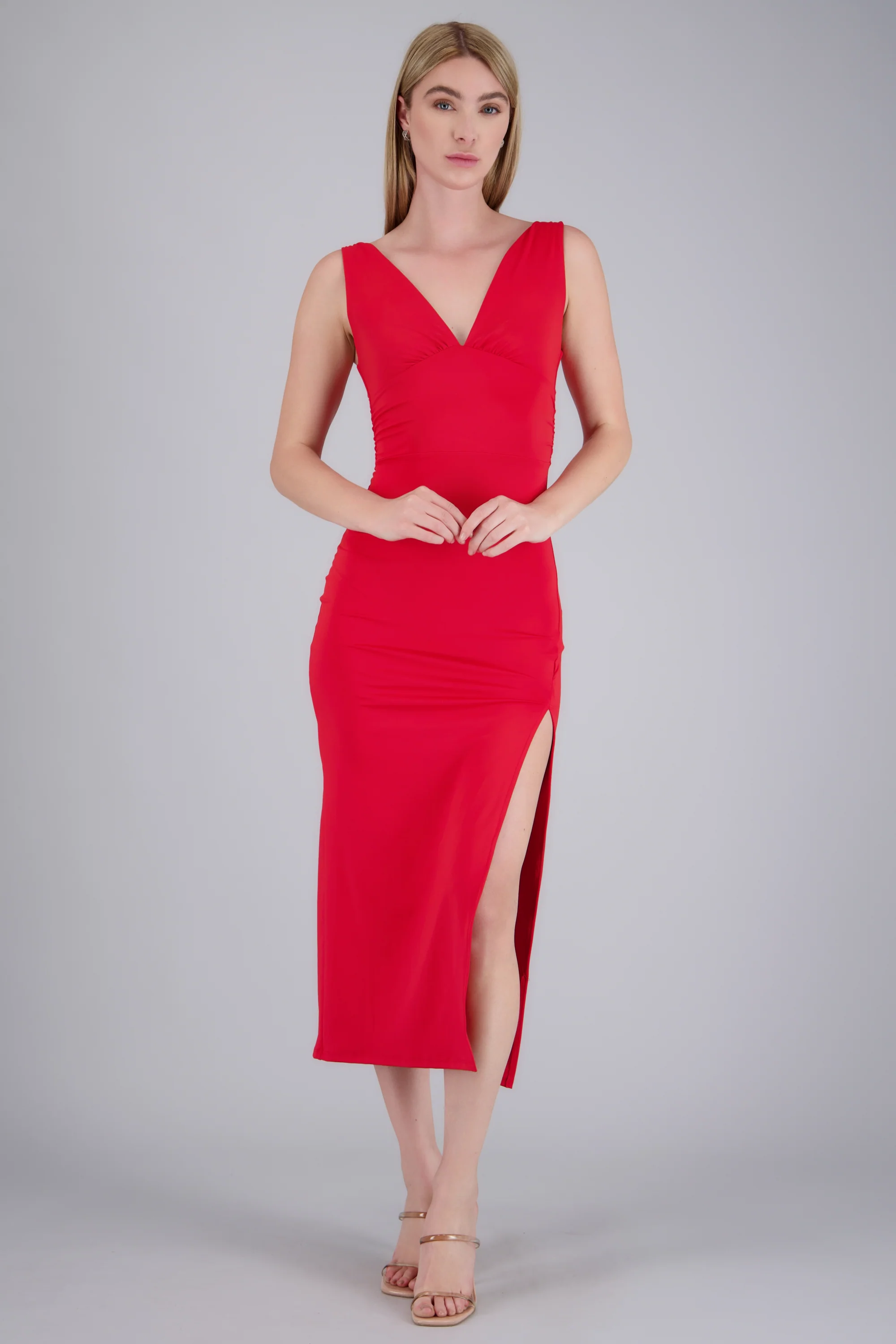 Vestido maxi plisado escote en v - Image 3