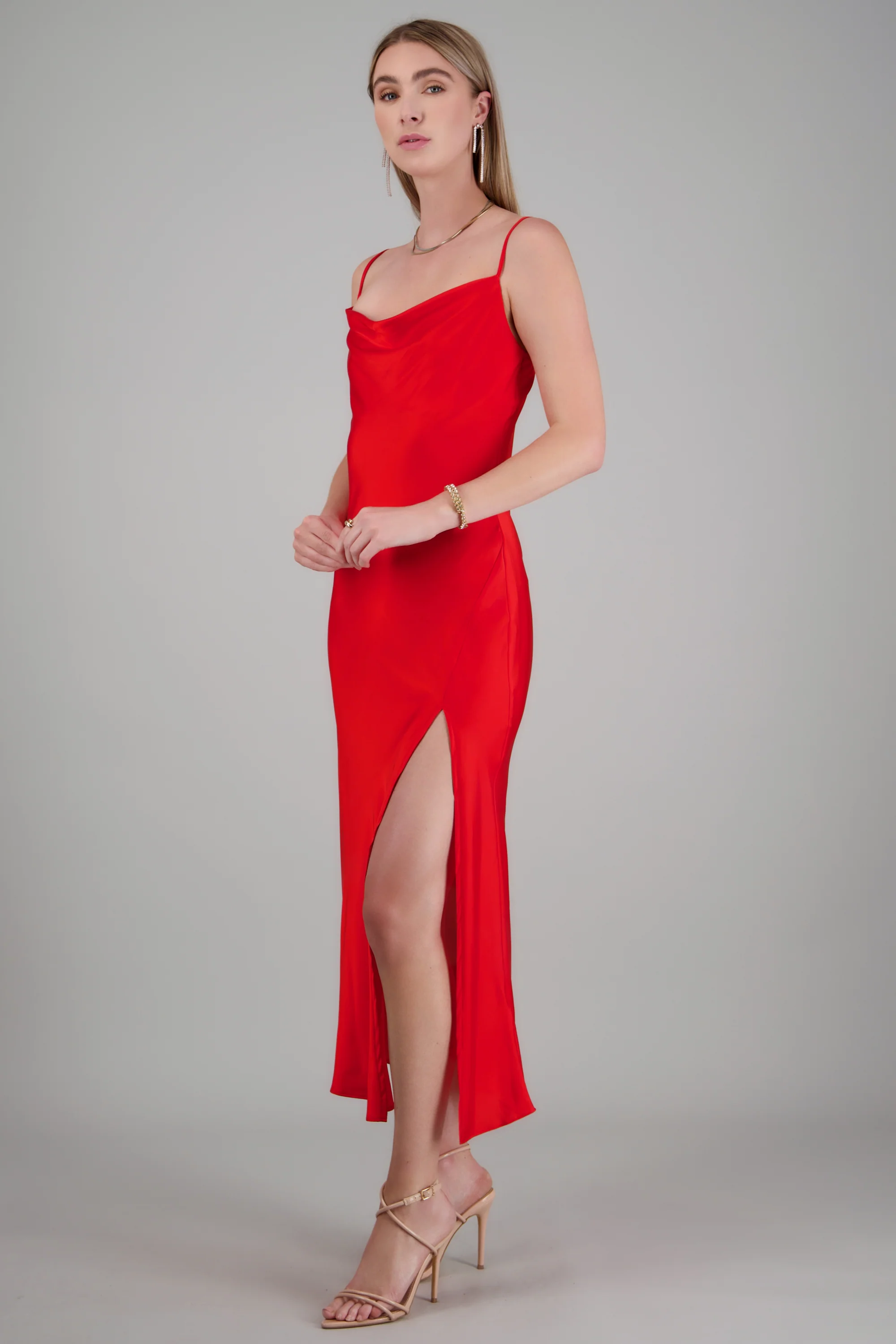 Vestido maxi satin escote columpio - Image 2