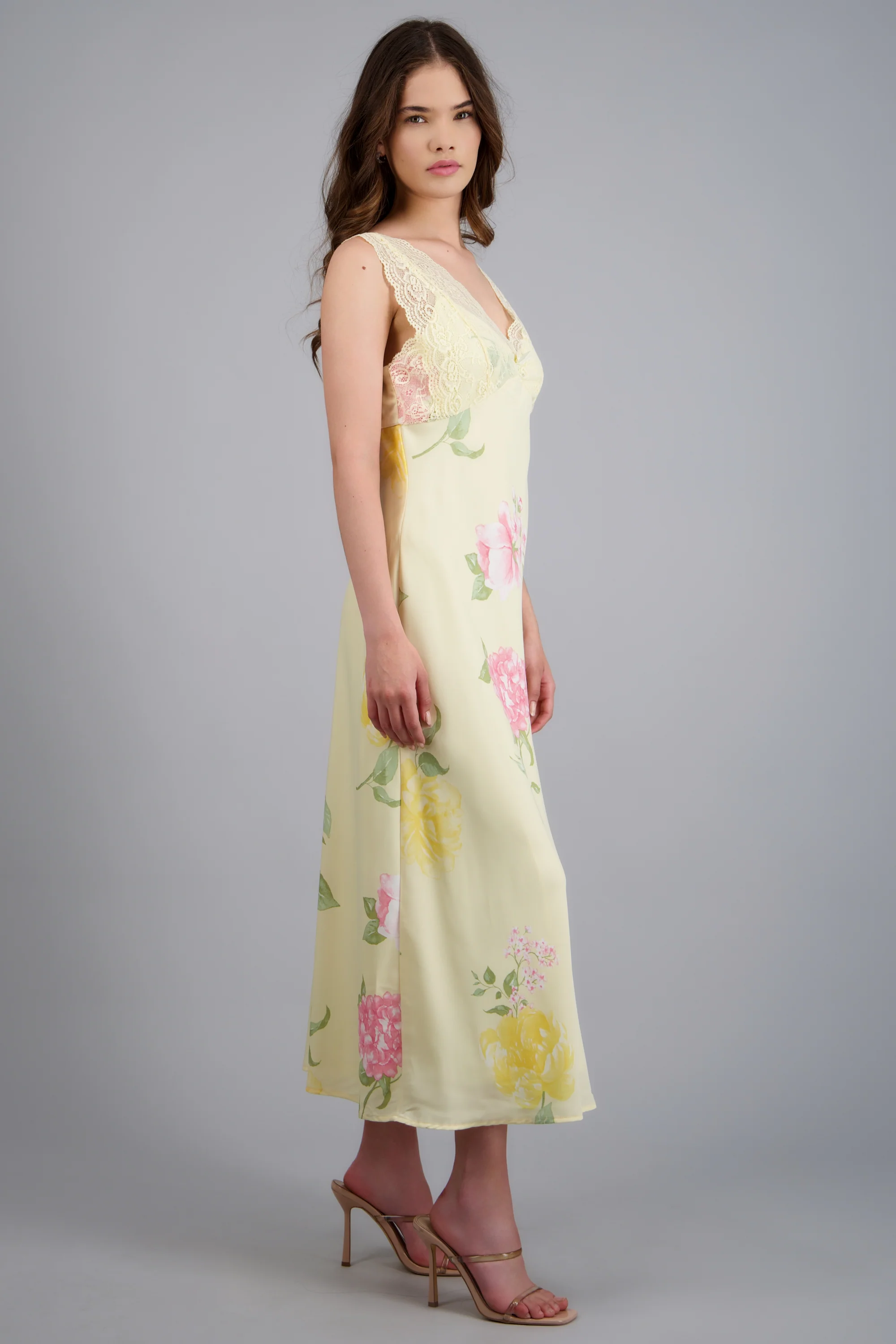 Vestido maxi satin flores detalle encaje - Image 2