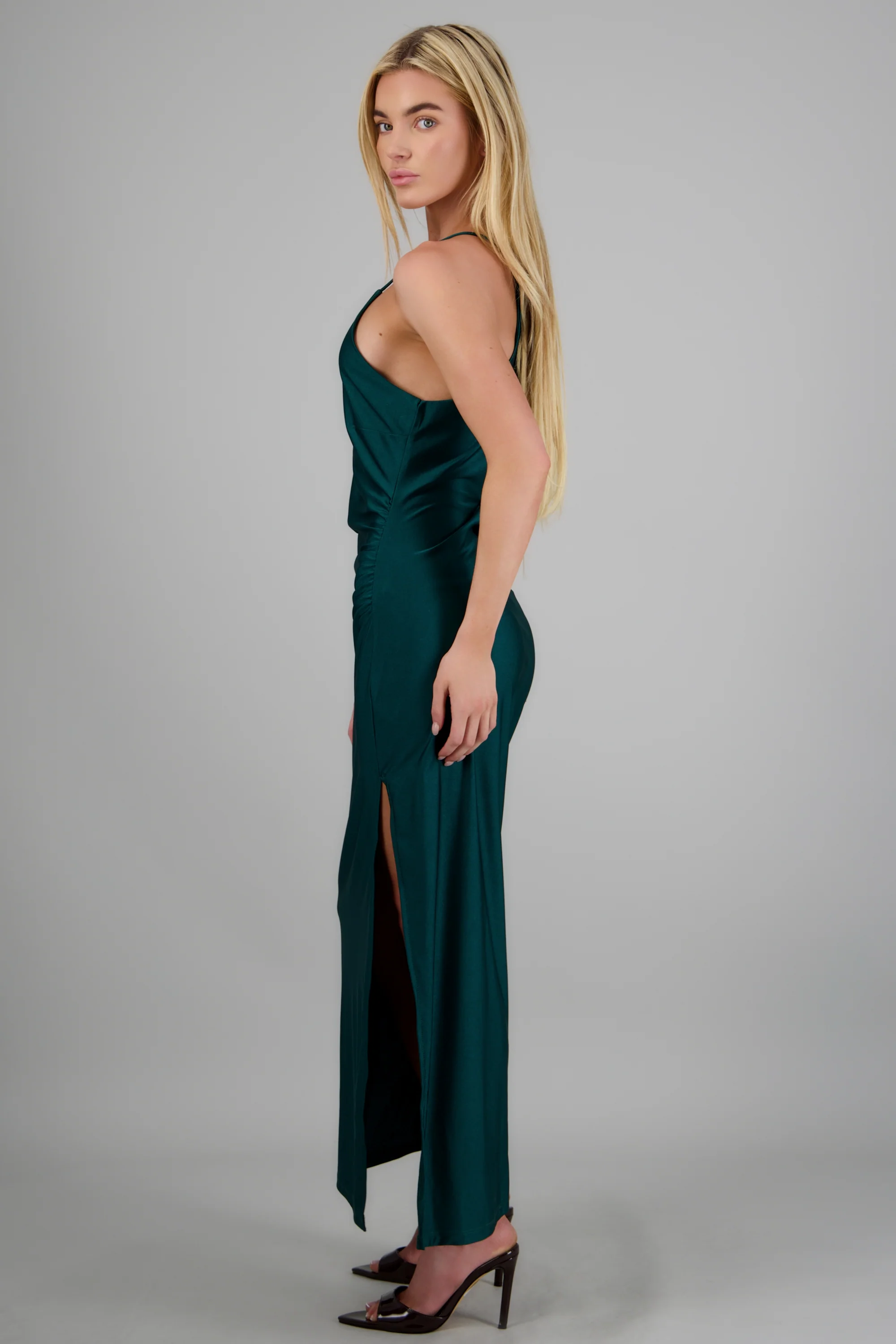 Vestido midi abertura detalle frunce - Image 2