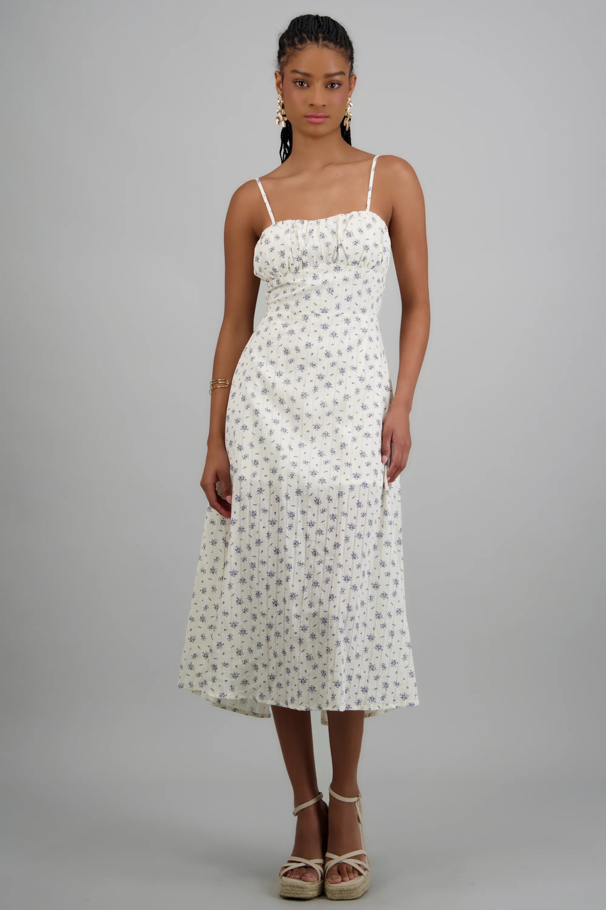 Vestido midi flores textura