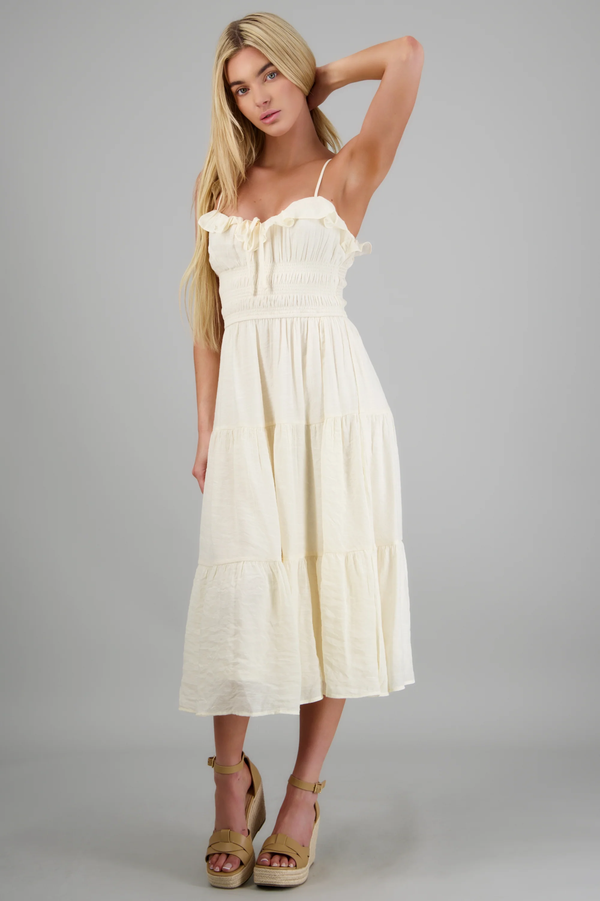 Vestido midi liso tirantes