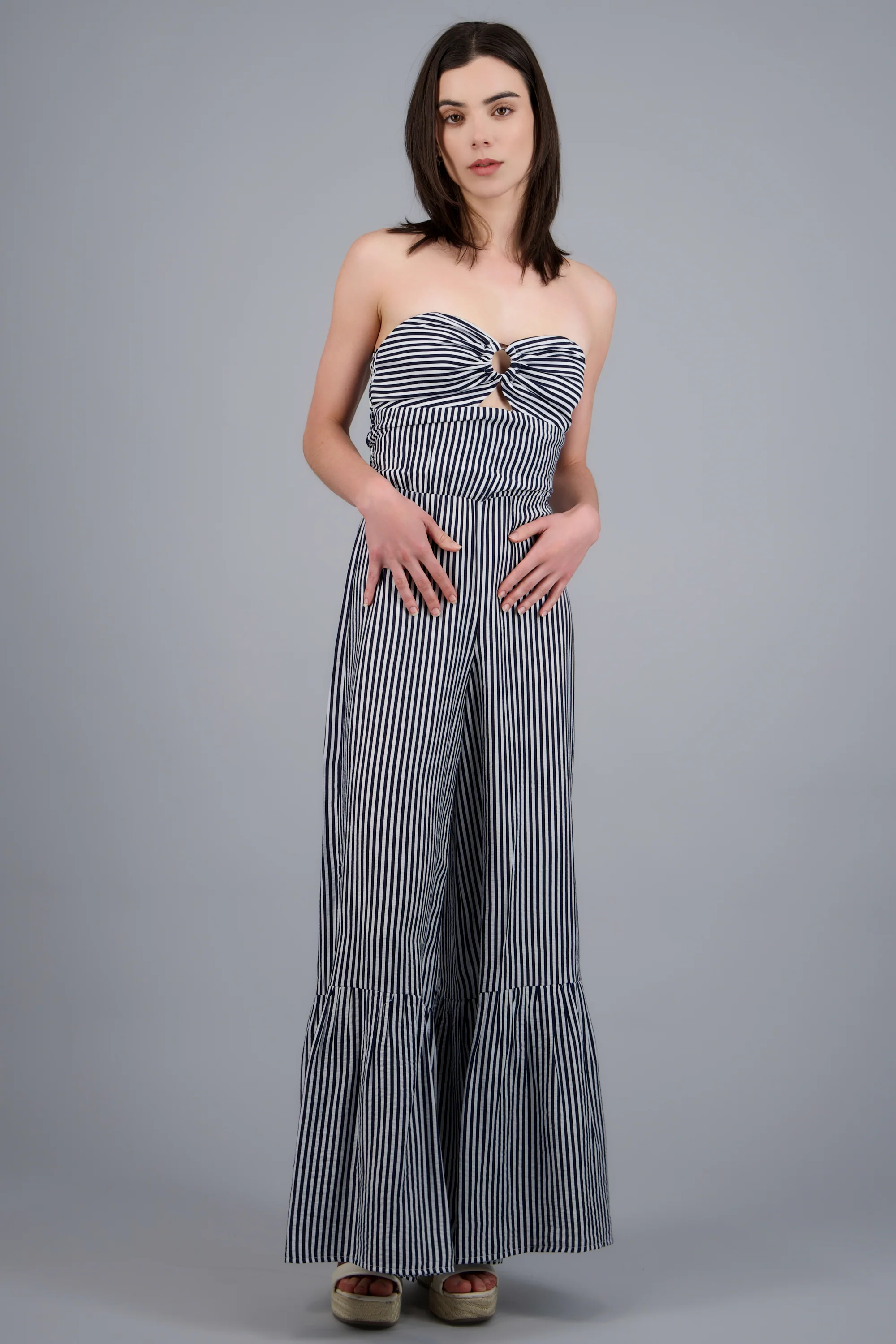 Vestido midi strapless detalle escote - Image 3