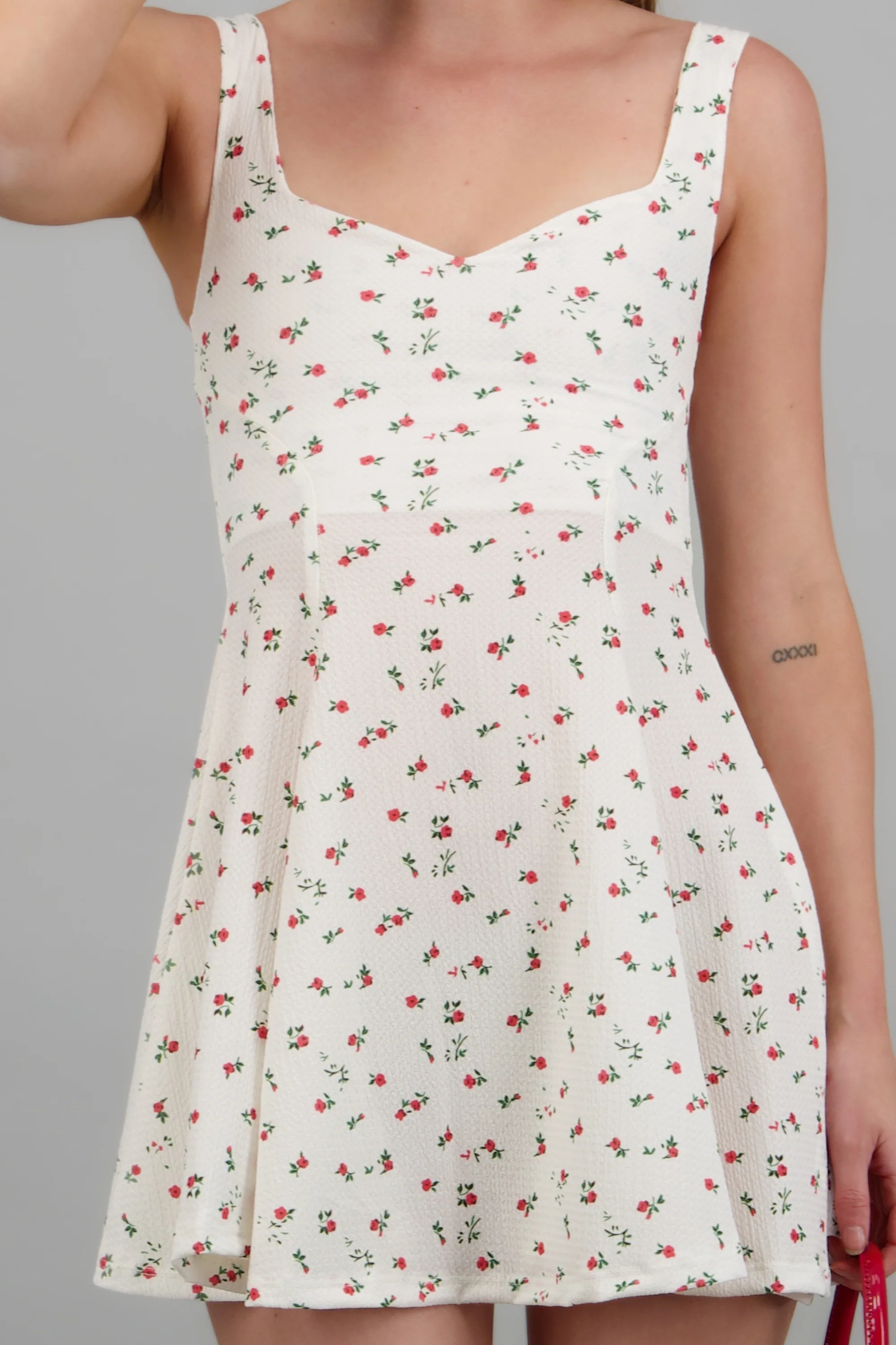 Vestido mini detalle escote - Image 5