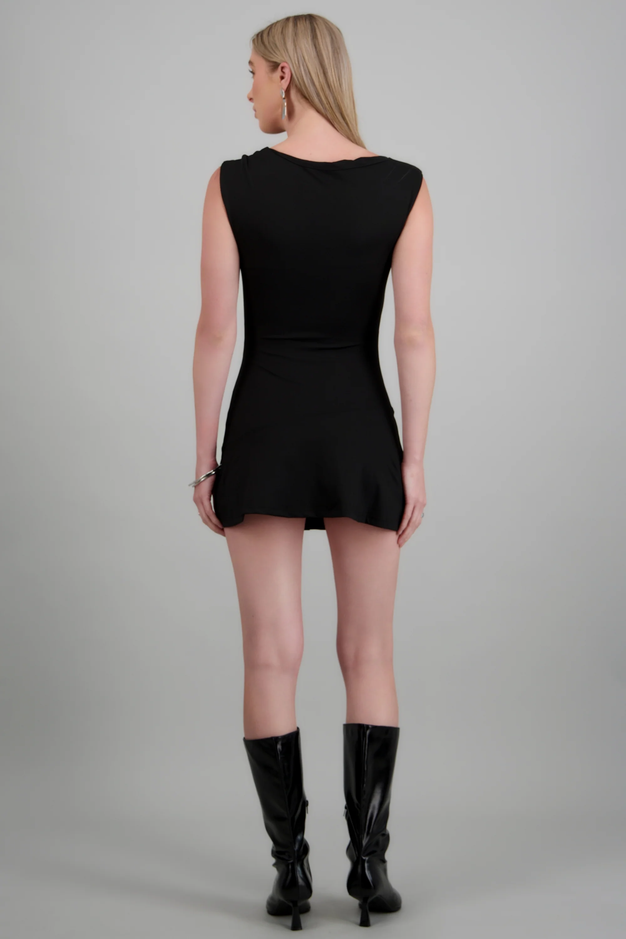 Vestido mini drapeado detalle metálico - Image 4