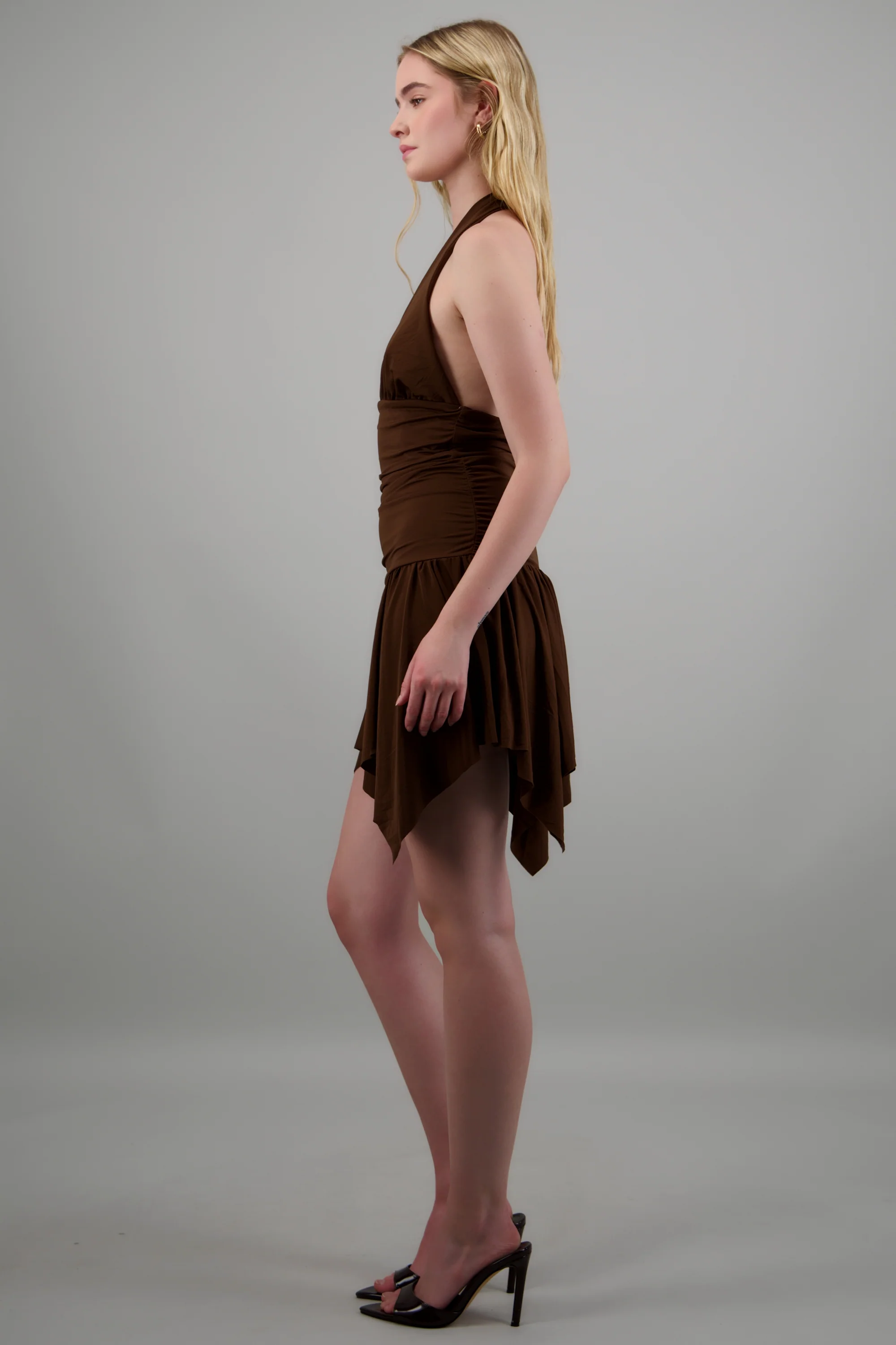 Vestido mini halter asimetrico - Image 3