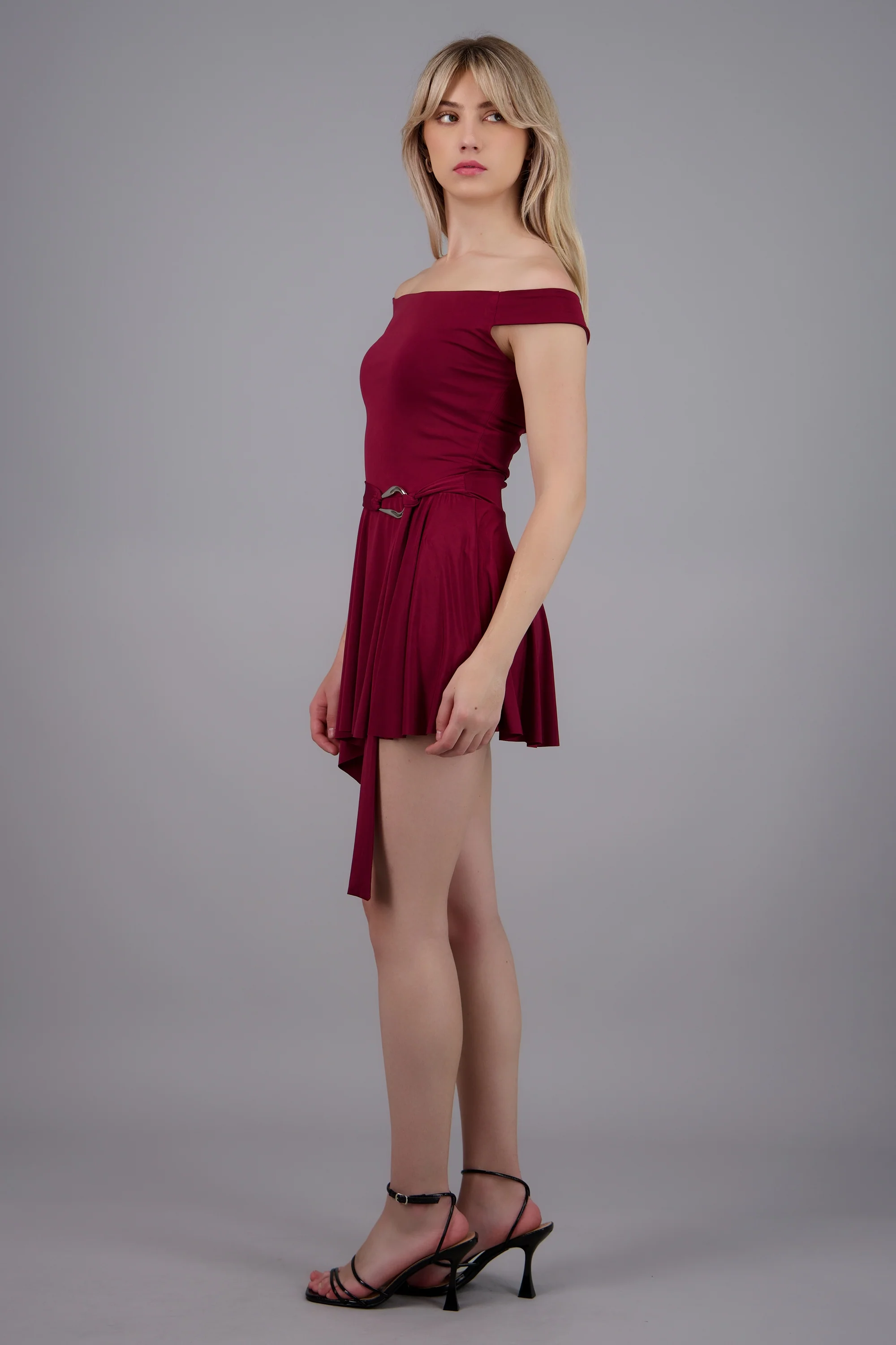 Vestido mini off shoulder detalle hebilla - Image 3