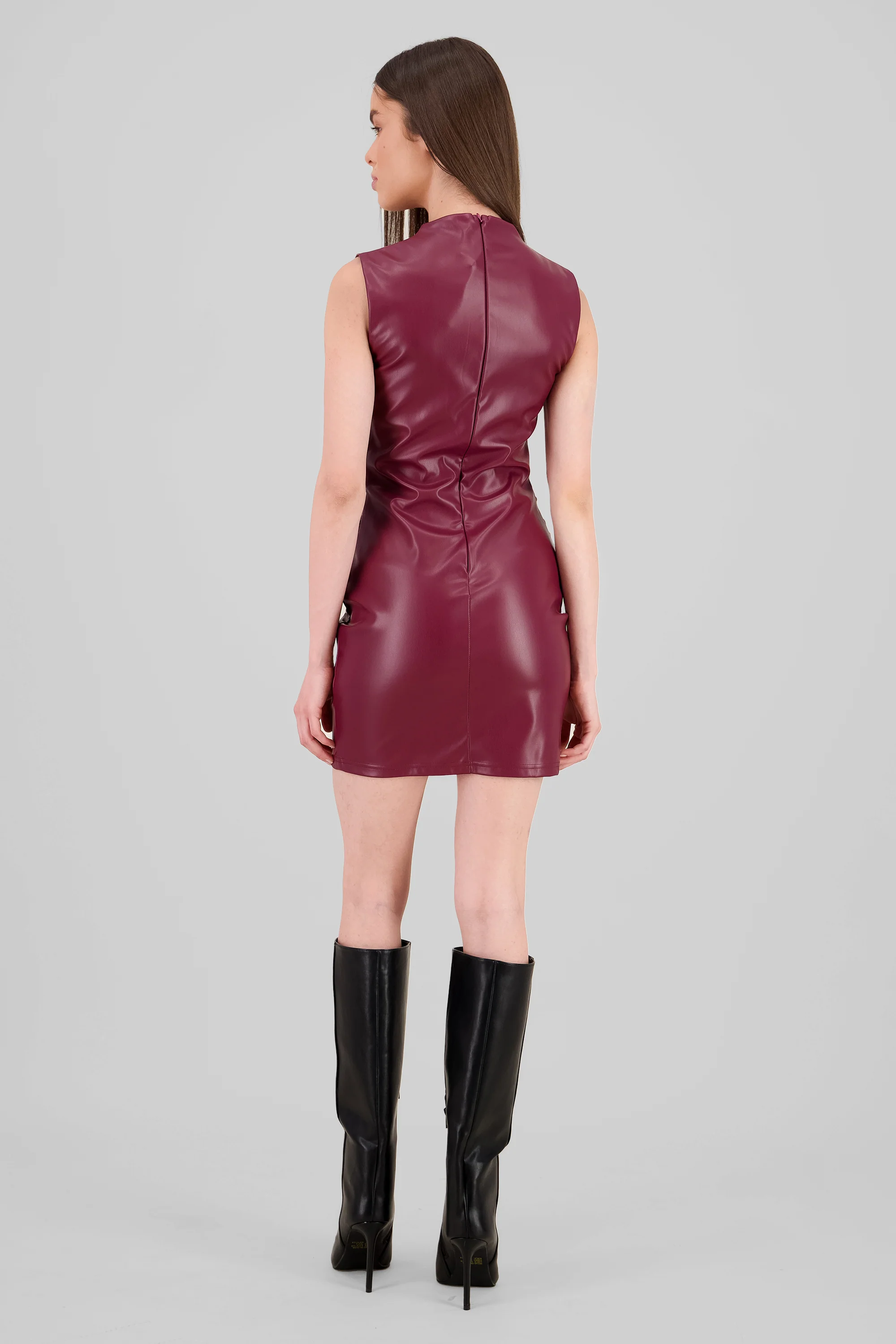 Vestido mini PU deatalle pliegues - Image 4