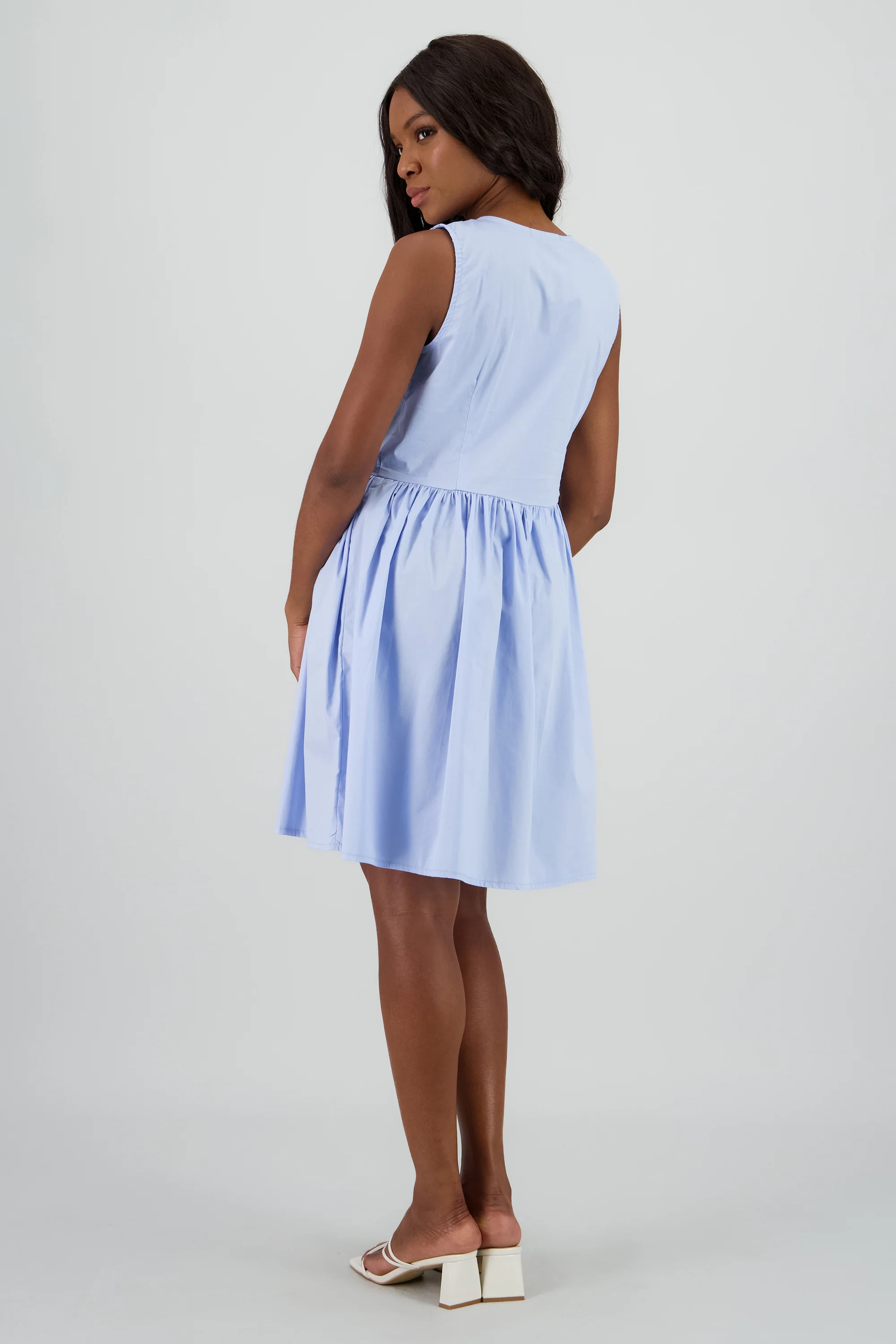 Vestido mini sin manga detalle frunces lazos - Image 4