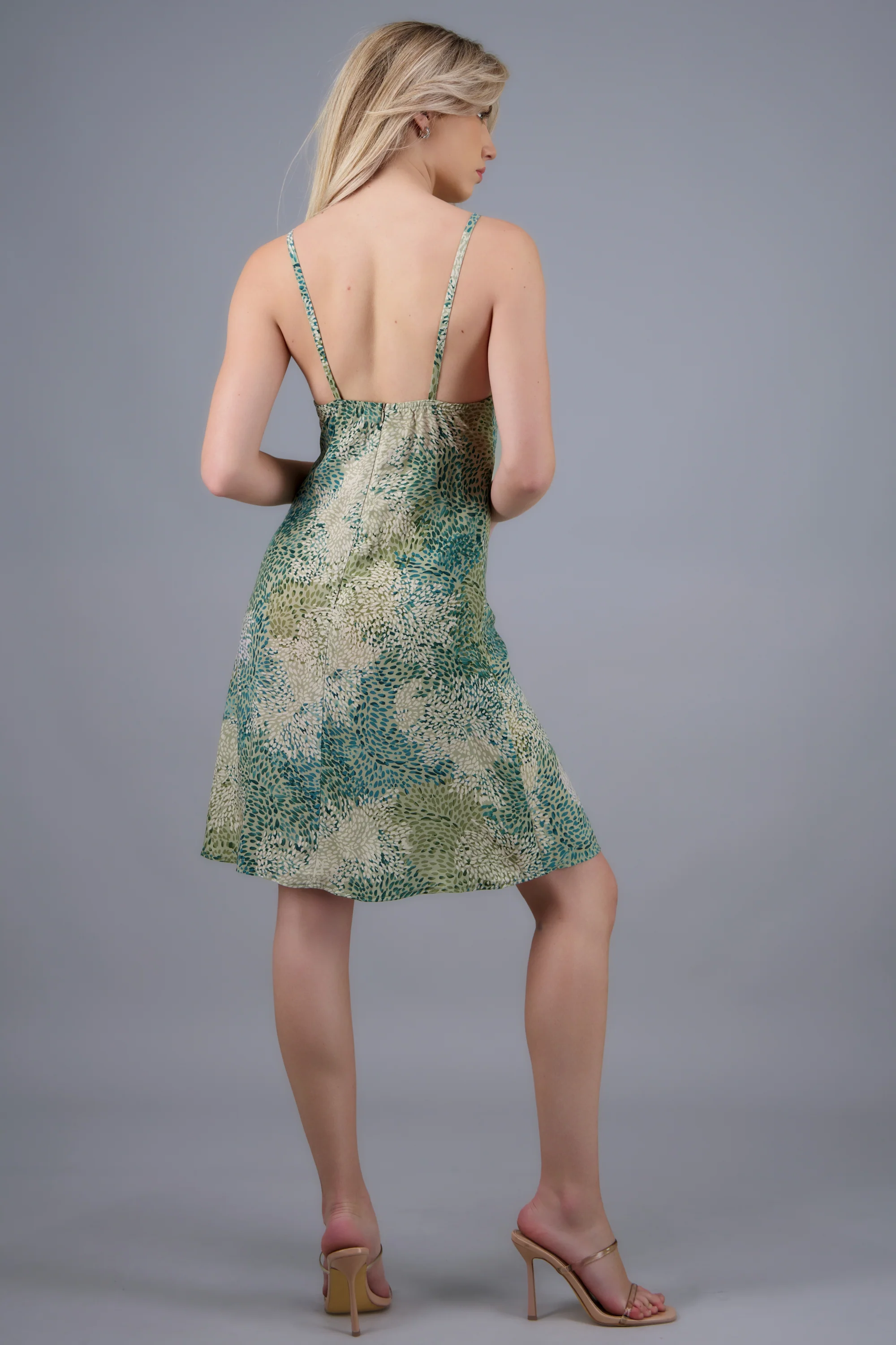 Vestido mini tirantes estampado - Image 4