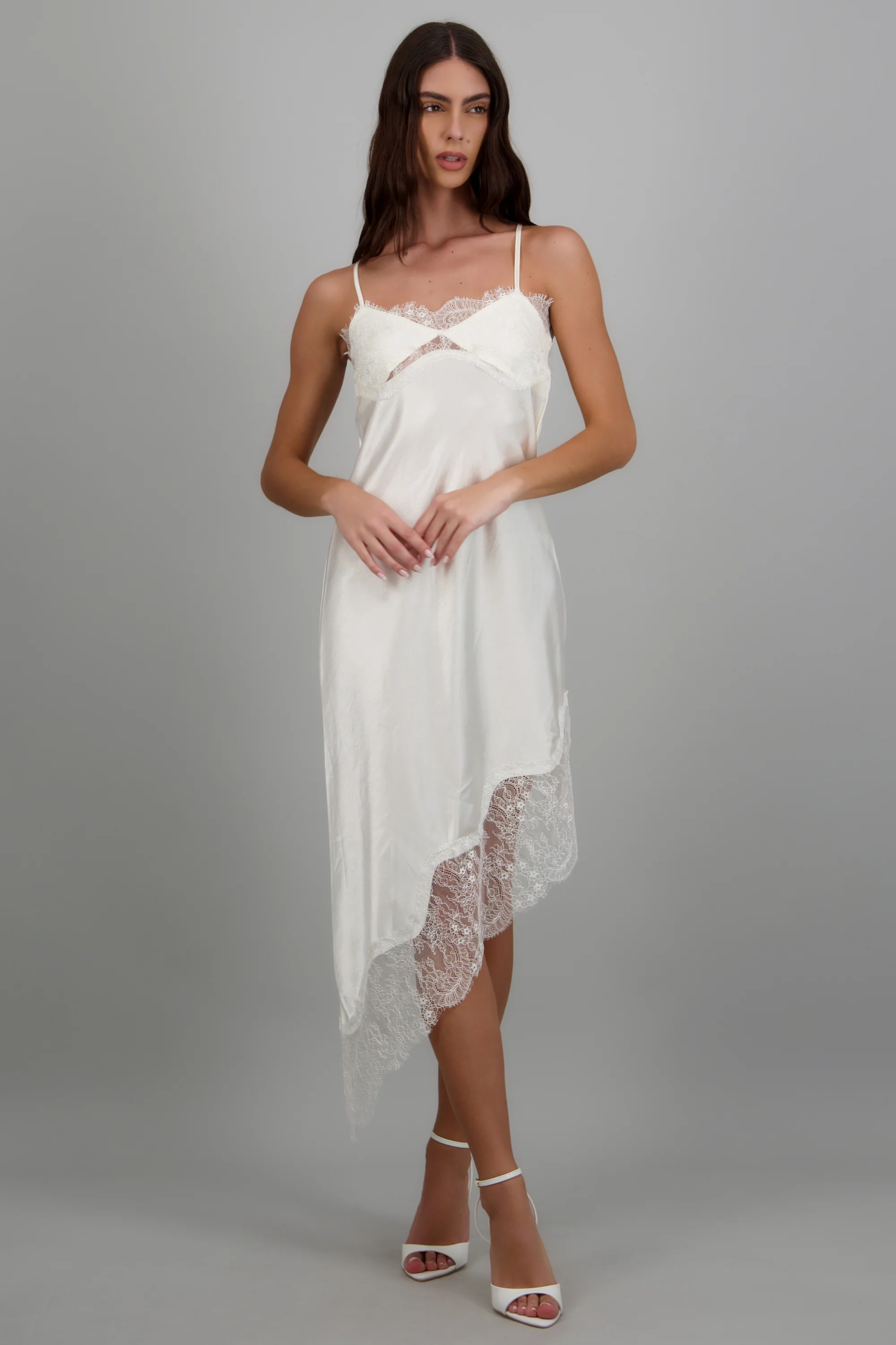 Vestido satin con encaje - Image 3