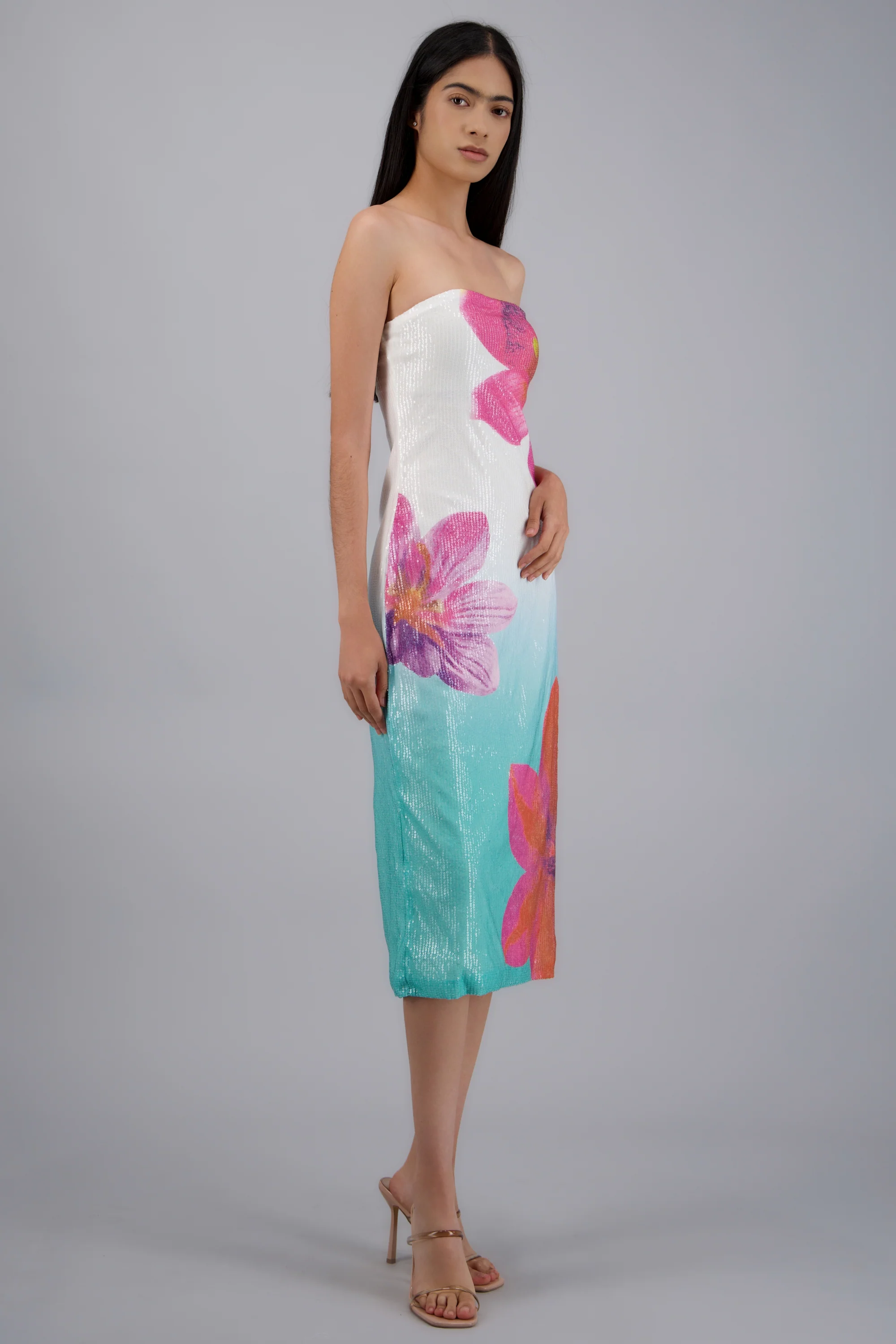 Vestido strapples flores detalle brillos - Image 3
