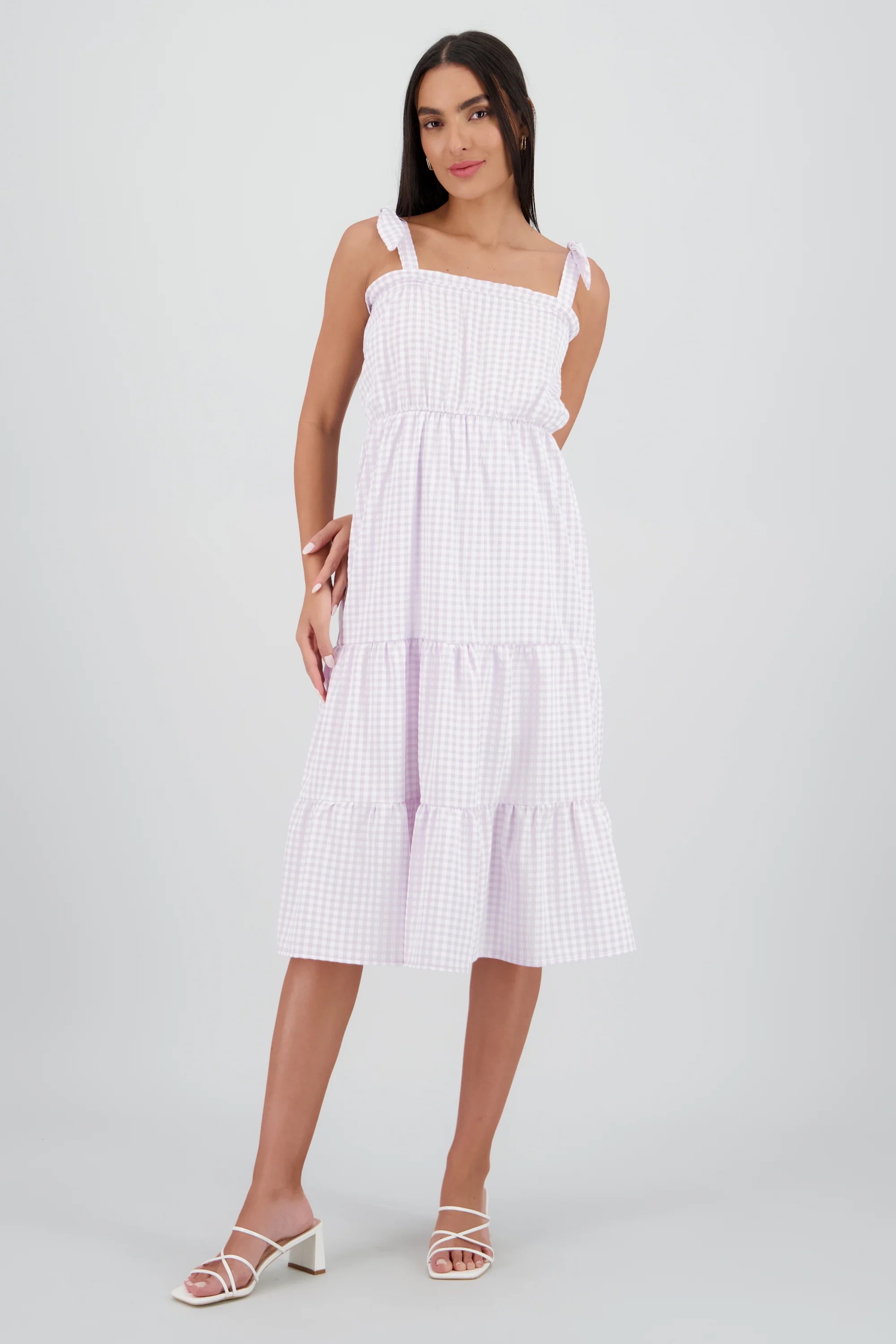 Vestido tirantes midi olanes detalle textura