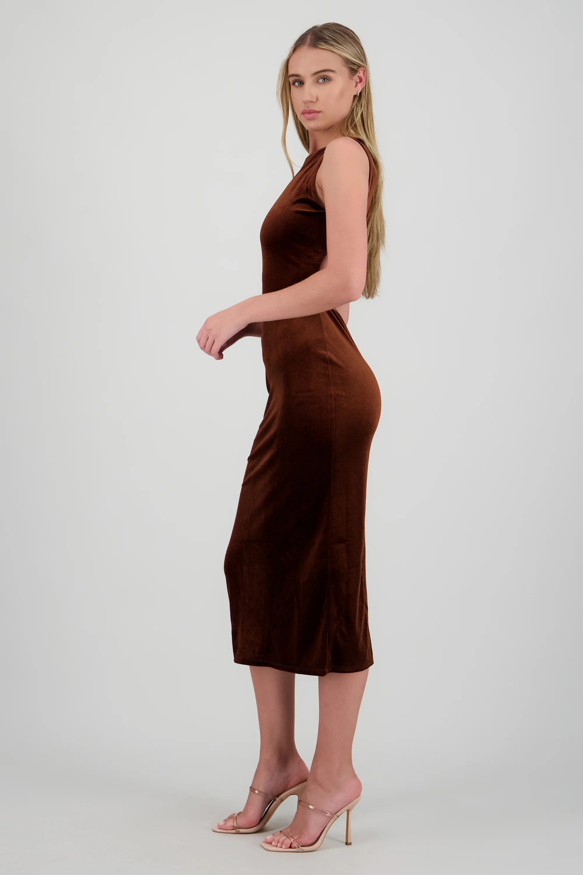 Vestido velvet abertura espalda - Image 8